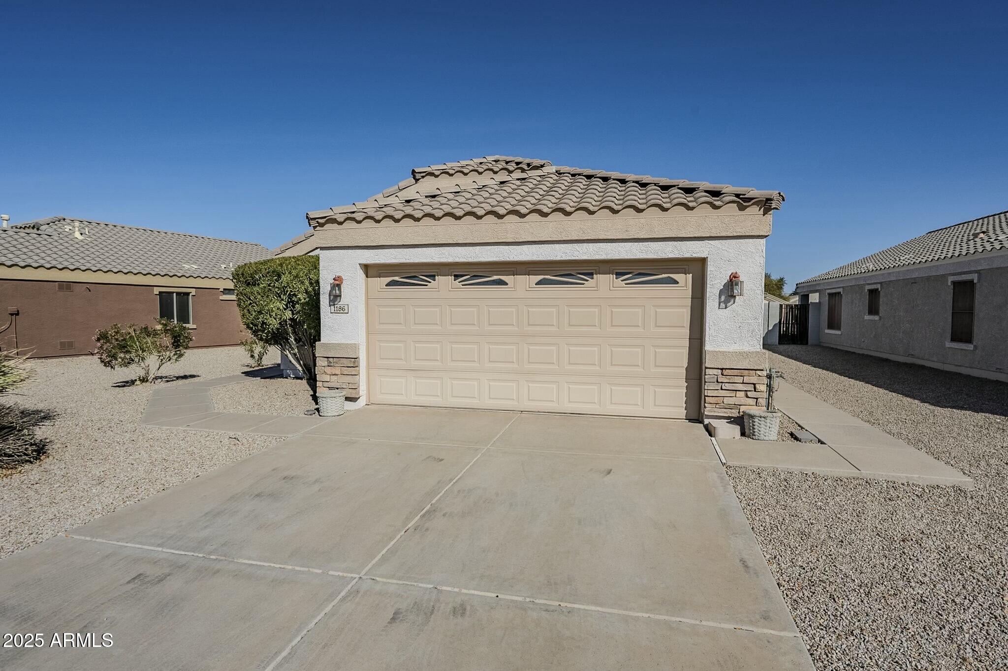 1186 E BRADSTOCK Way