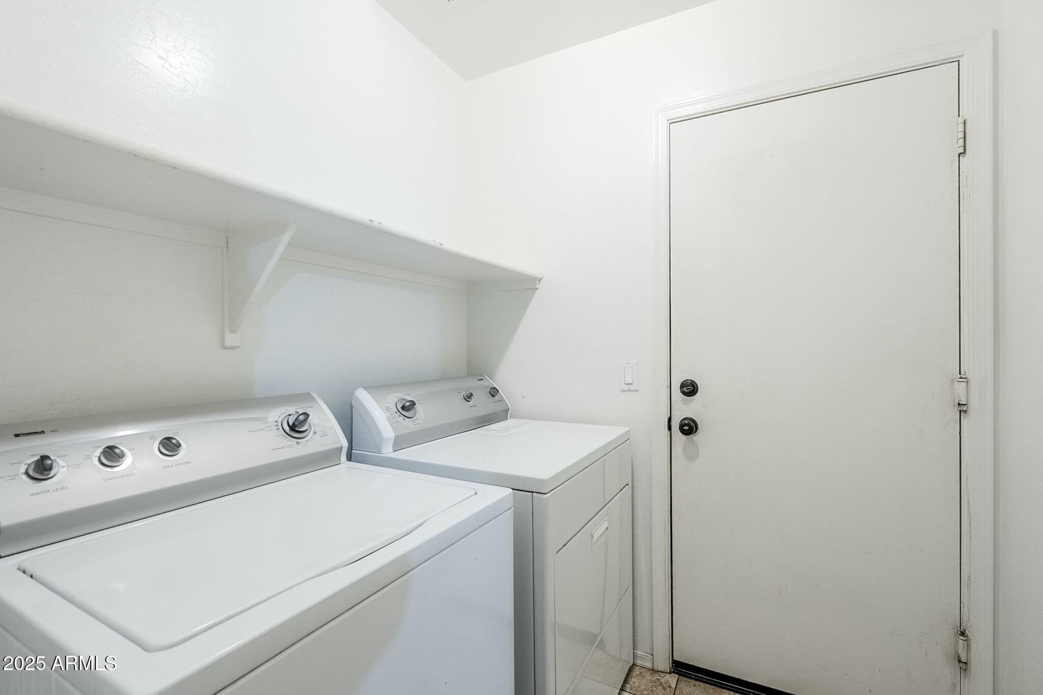 1186 E BRADSTOCK Way