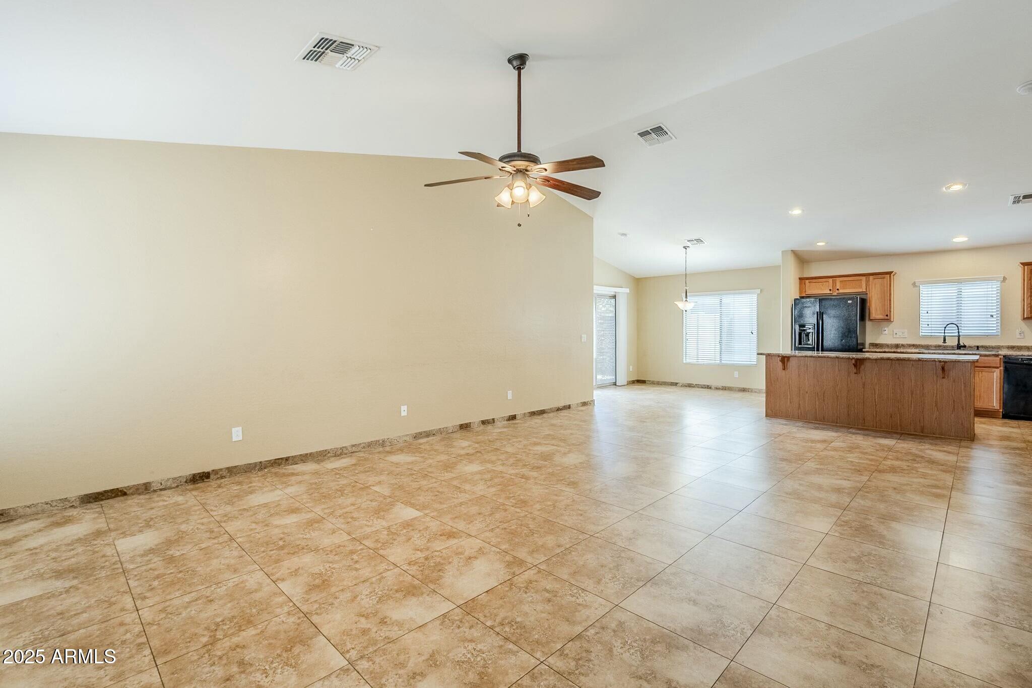 1186 E BRADSTOCK Way