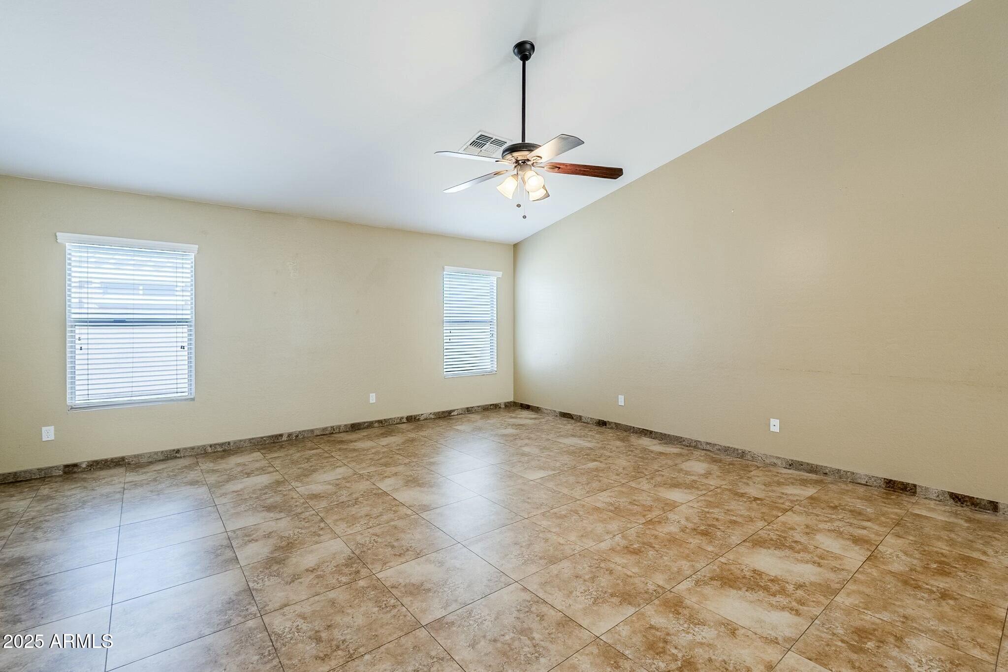 1186 E BRADSTOCK Way