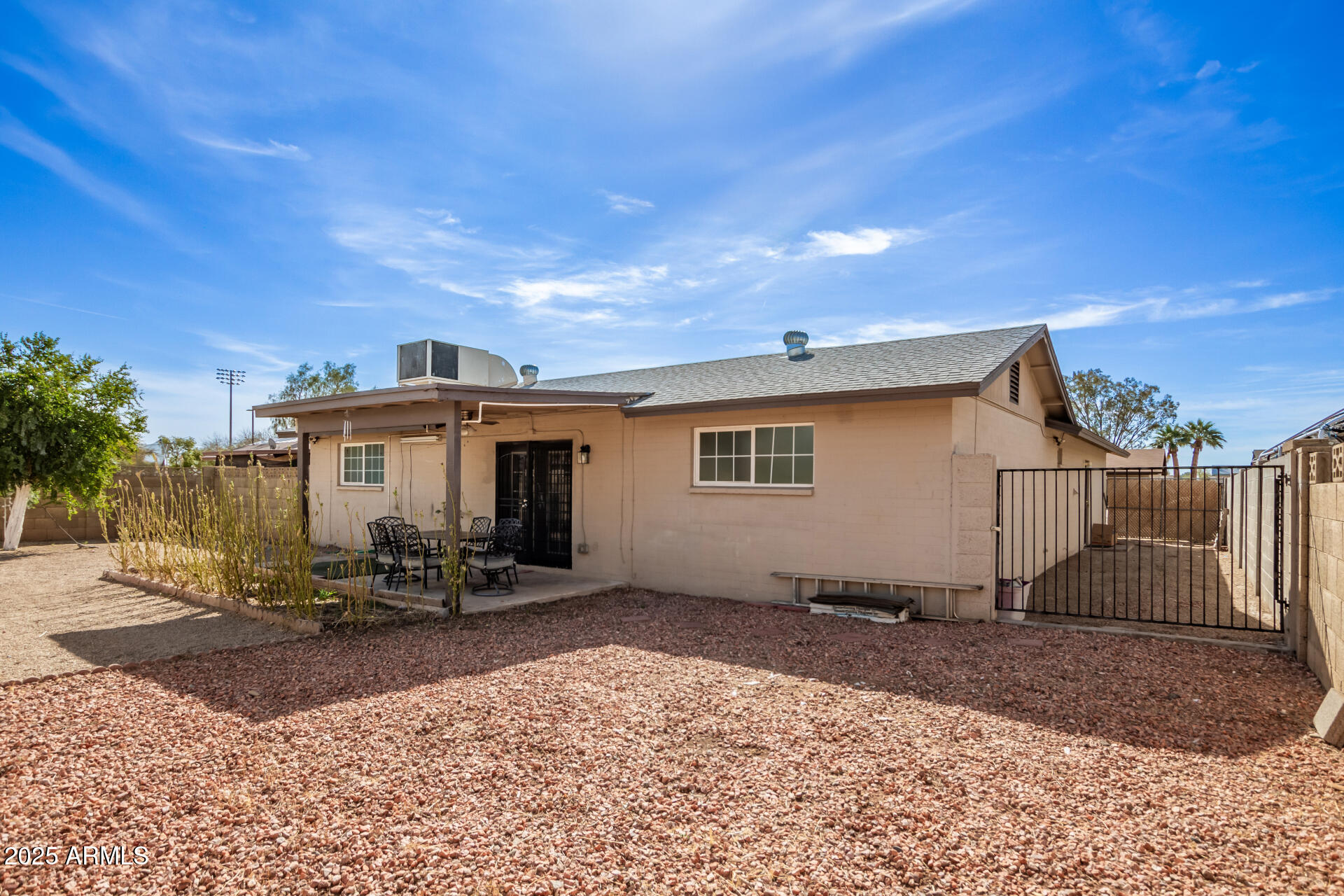 2110 W BEHREND Drive