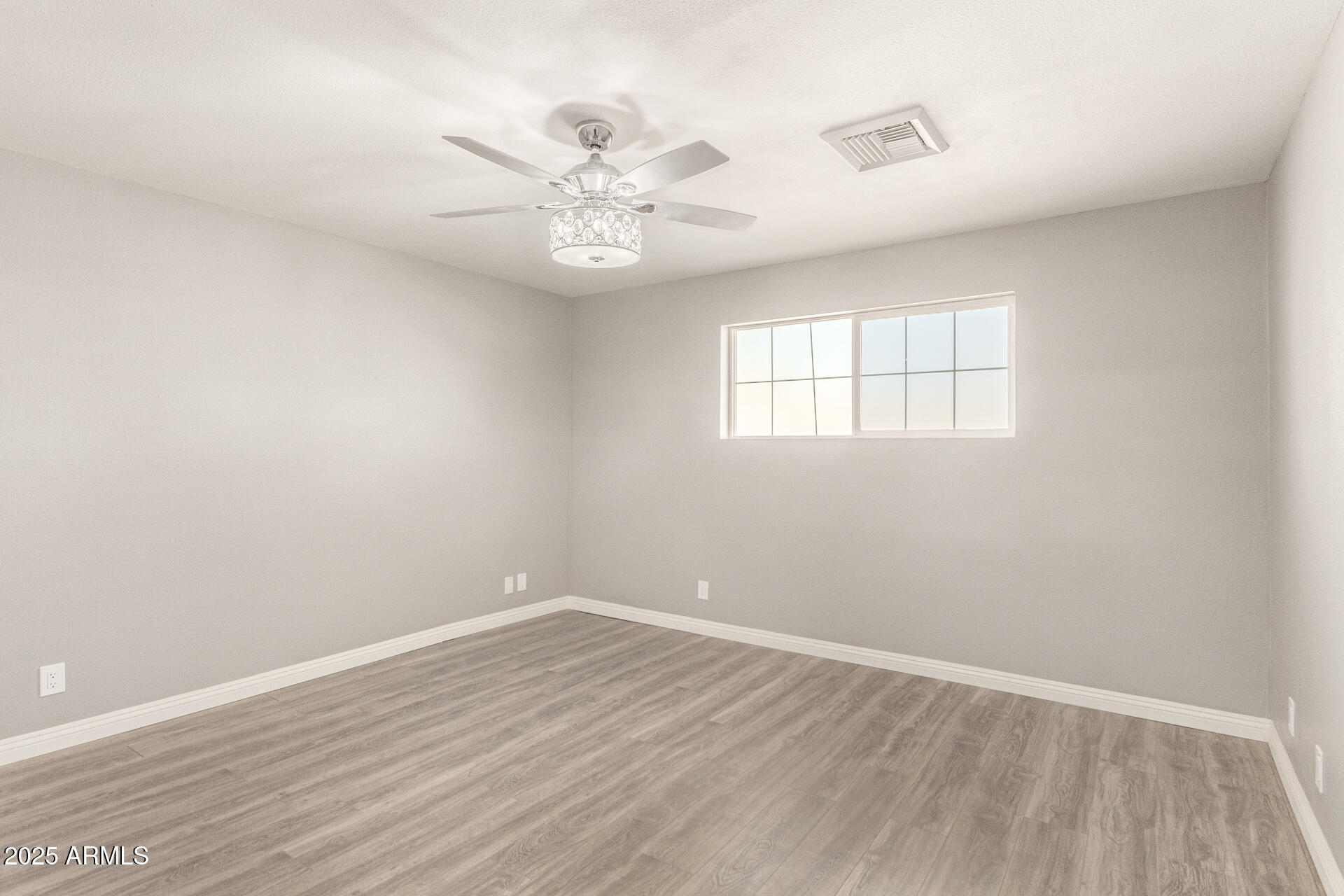 2110 W BEHREND Drive