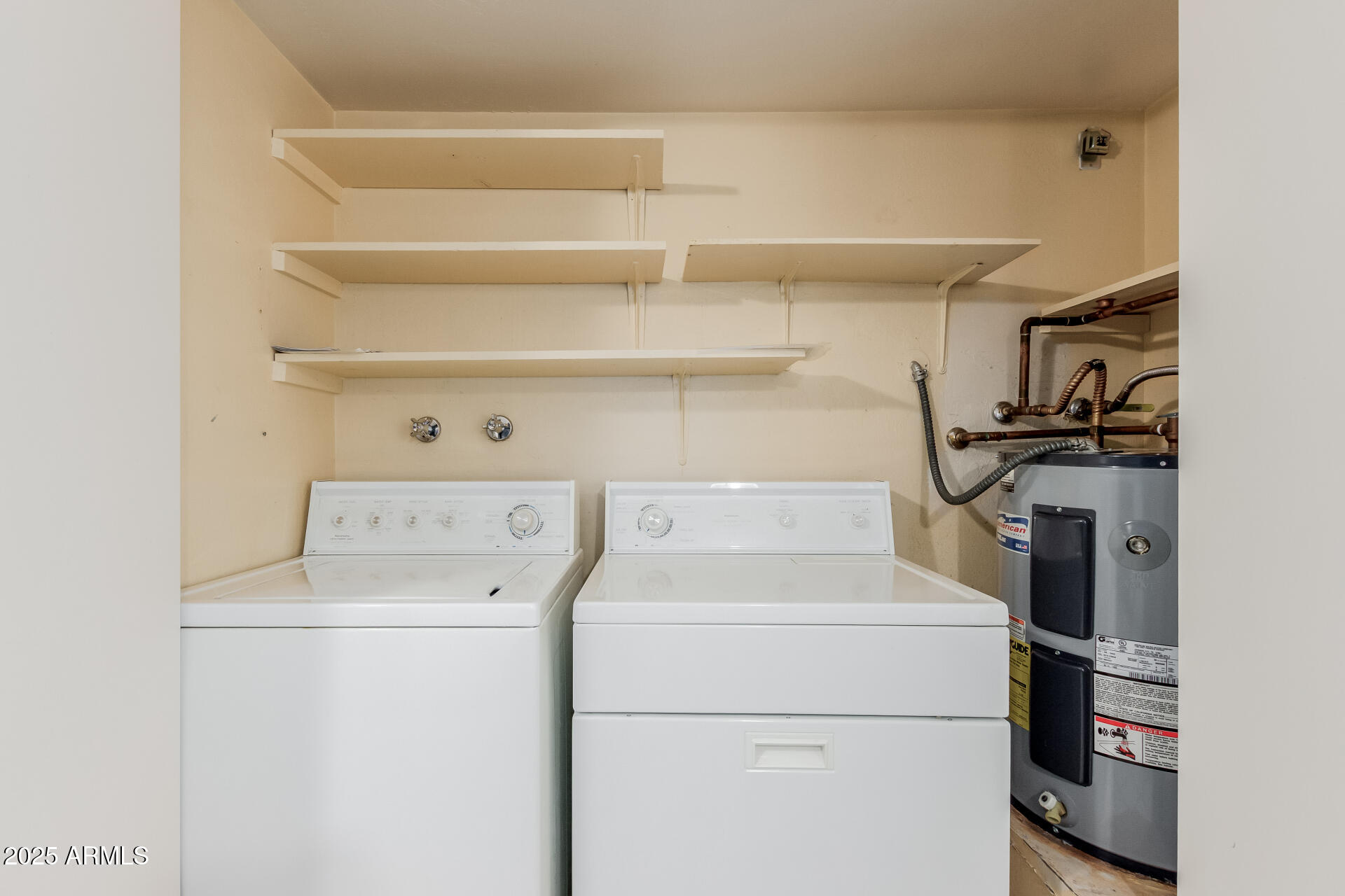 1651 E Borghese Place
