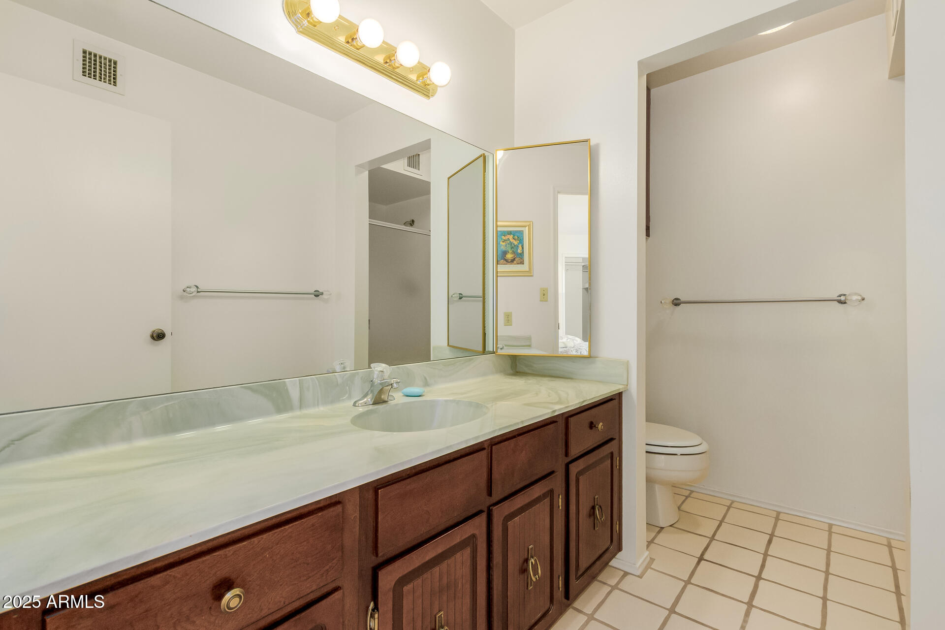 1651 E Borghese Place