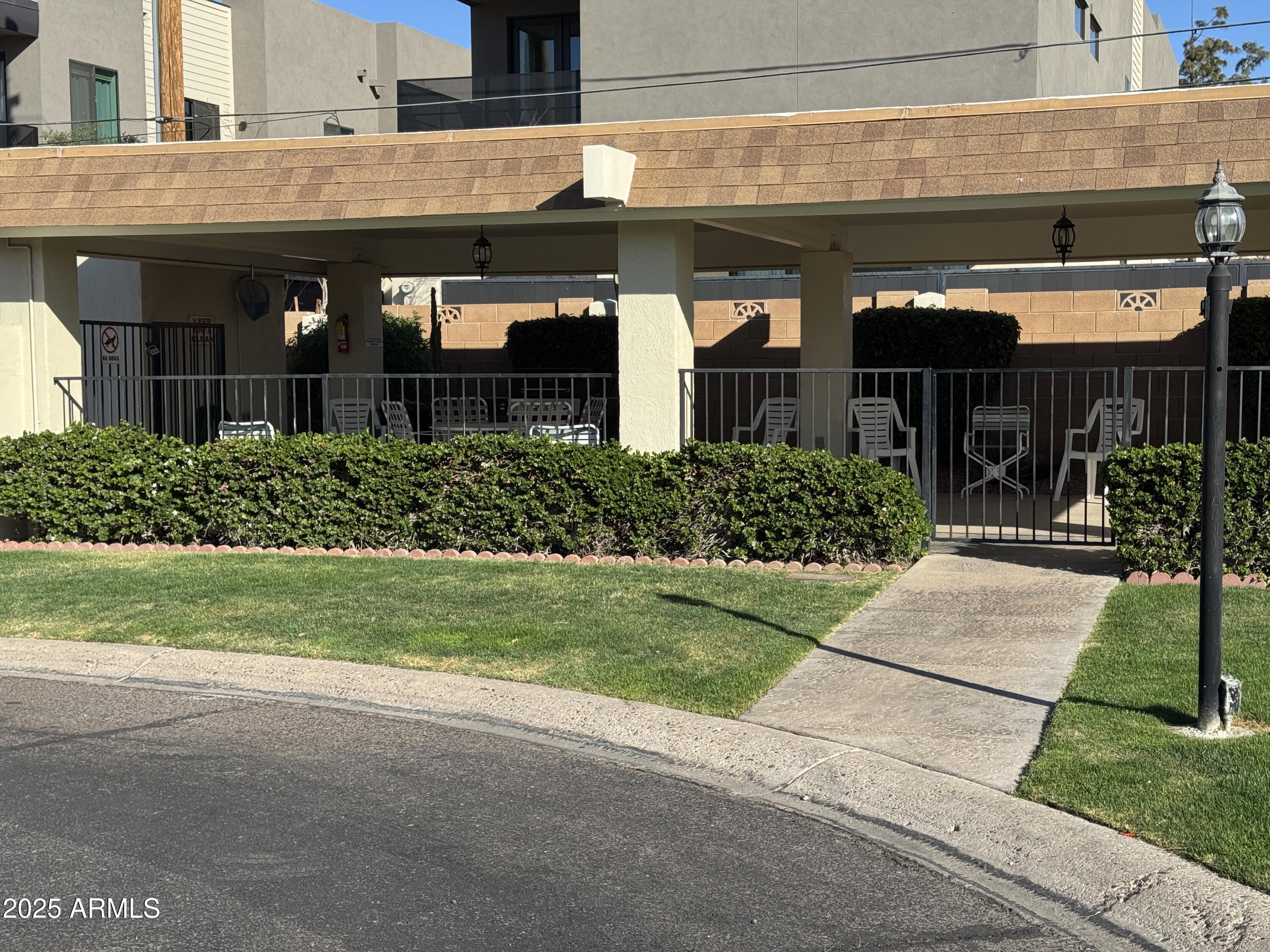 1651 E Borghese Place