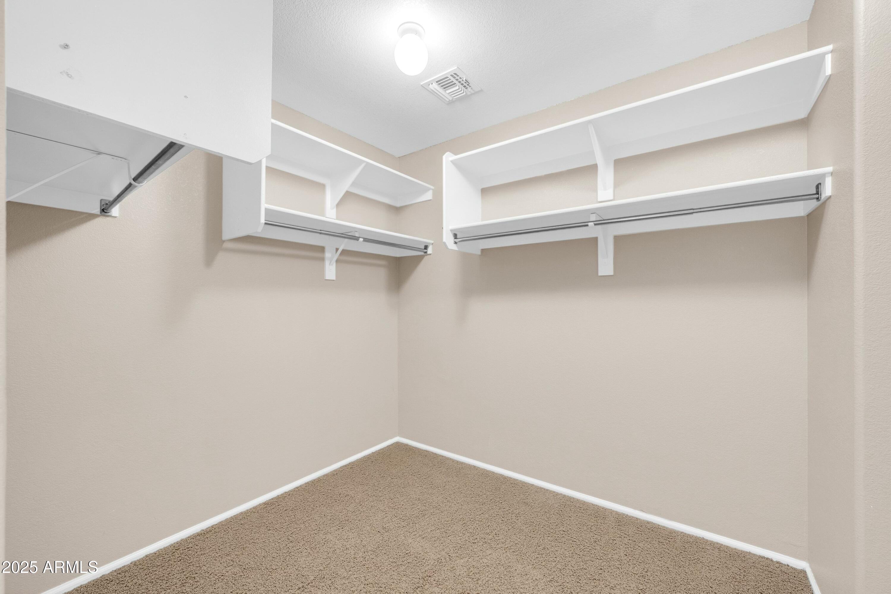 42015 W HILLMAN Drive