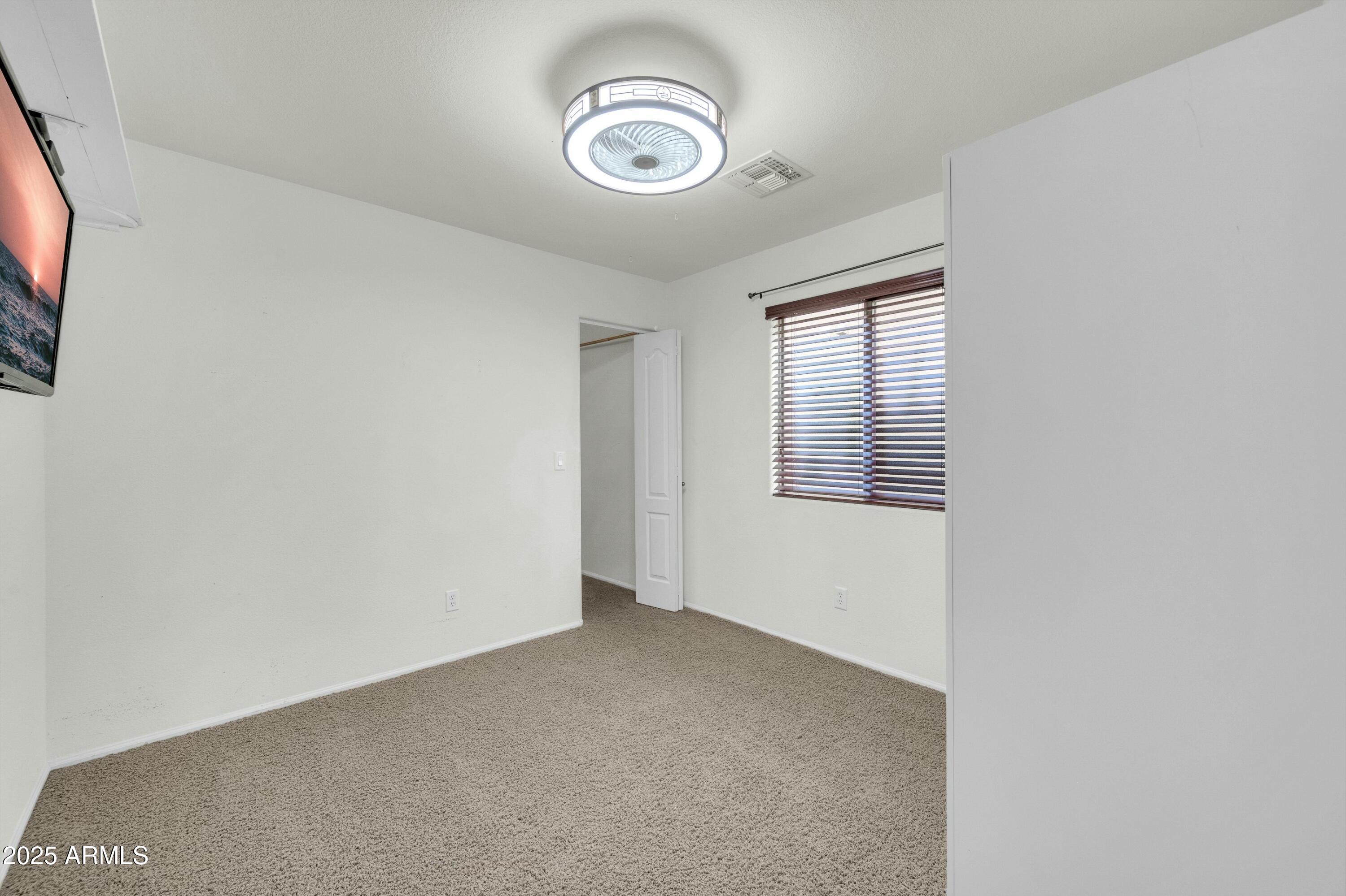 42015 W HILLMAN Drive