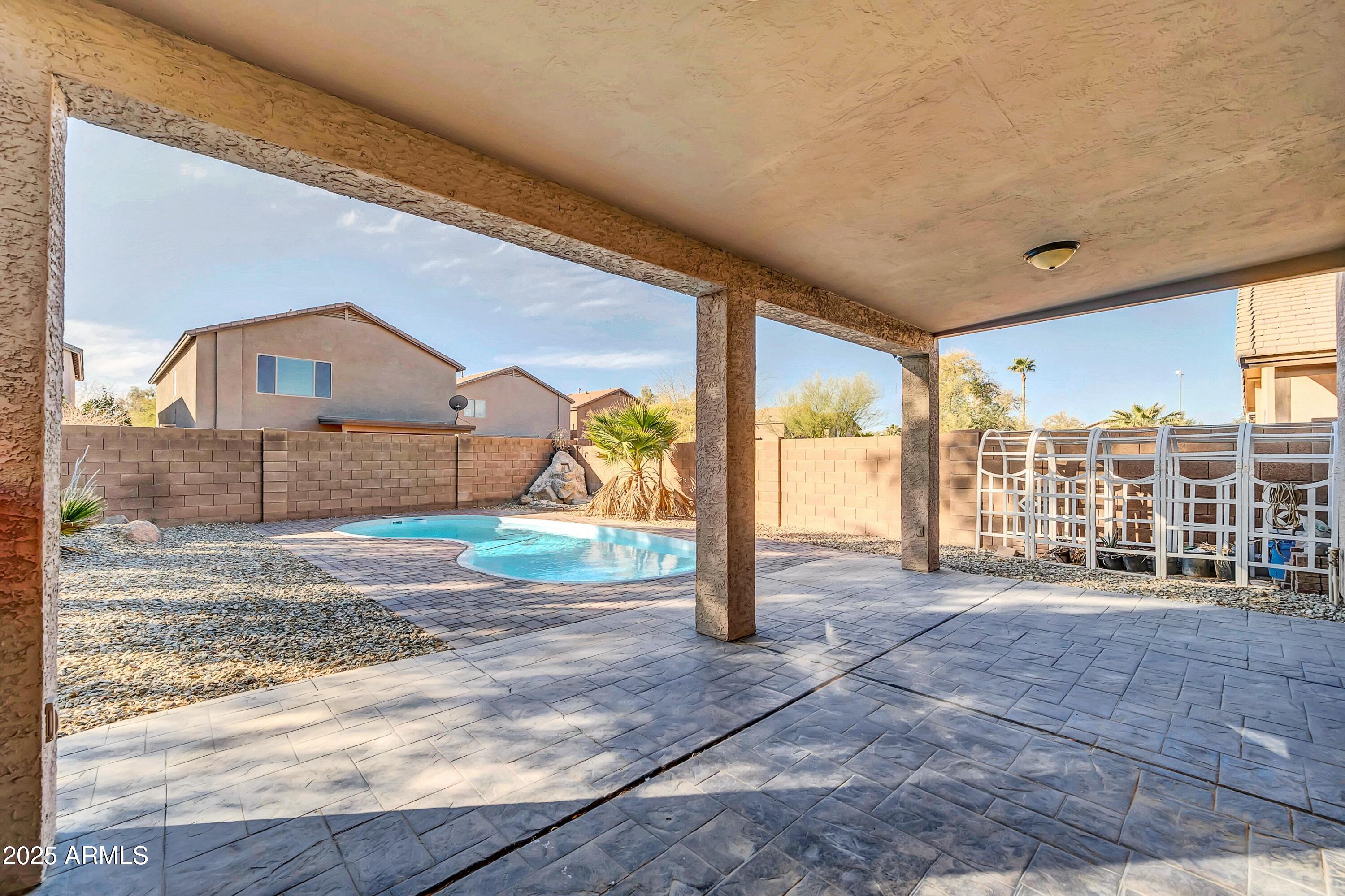 42015 W HILLMAN Drive