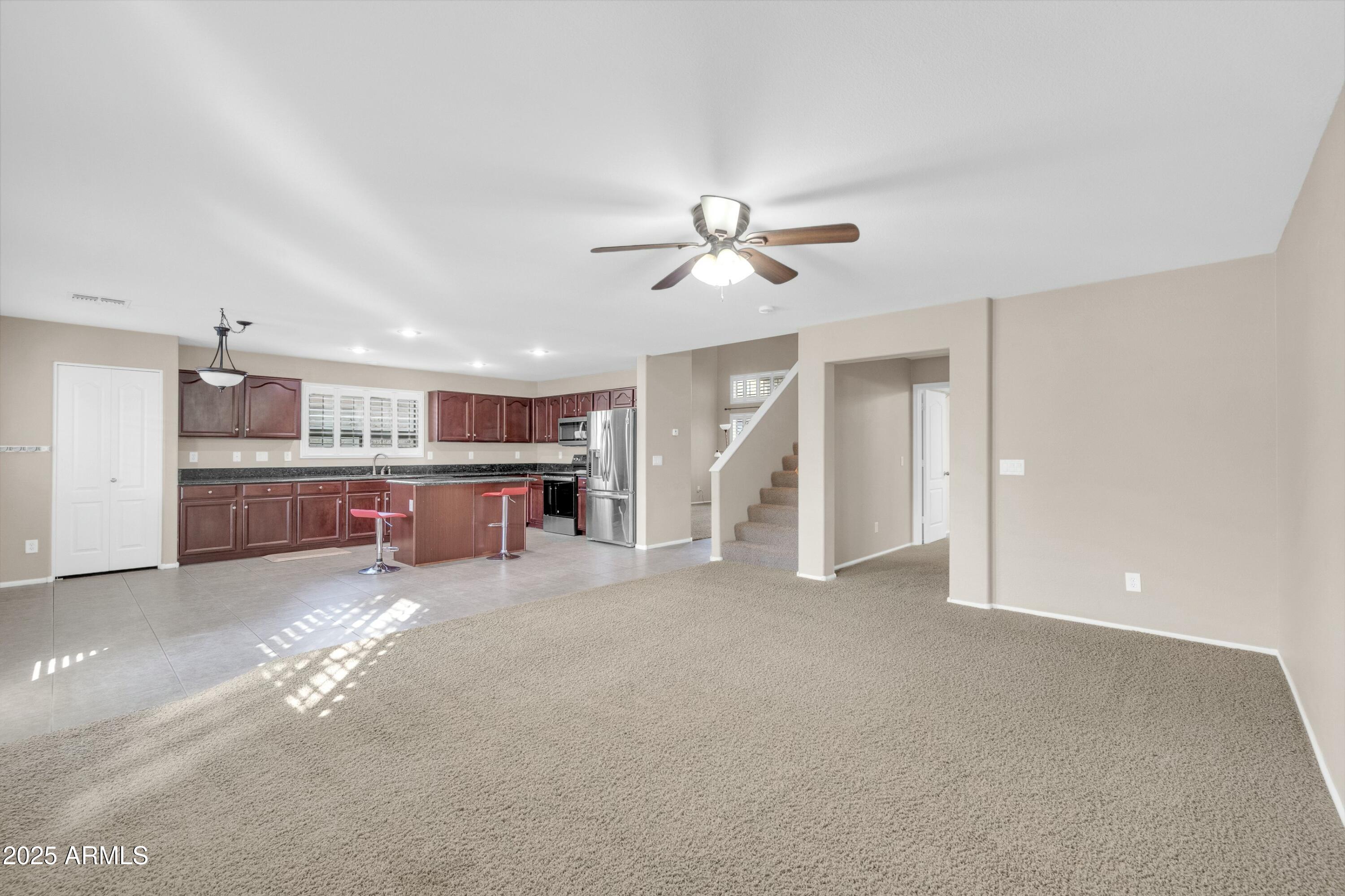 42015 W HILLMAN Drive