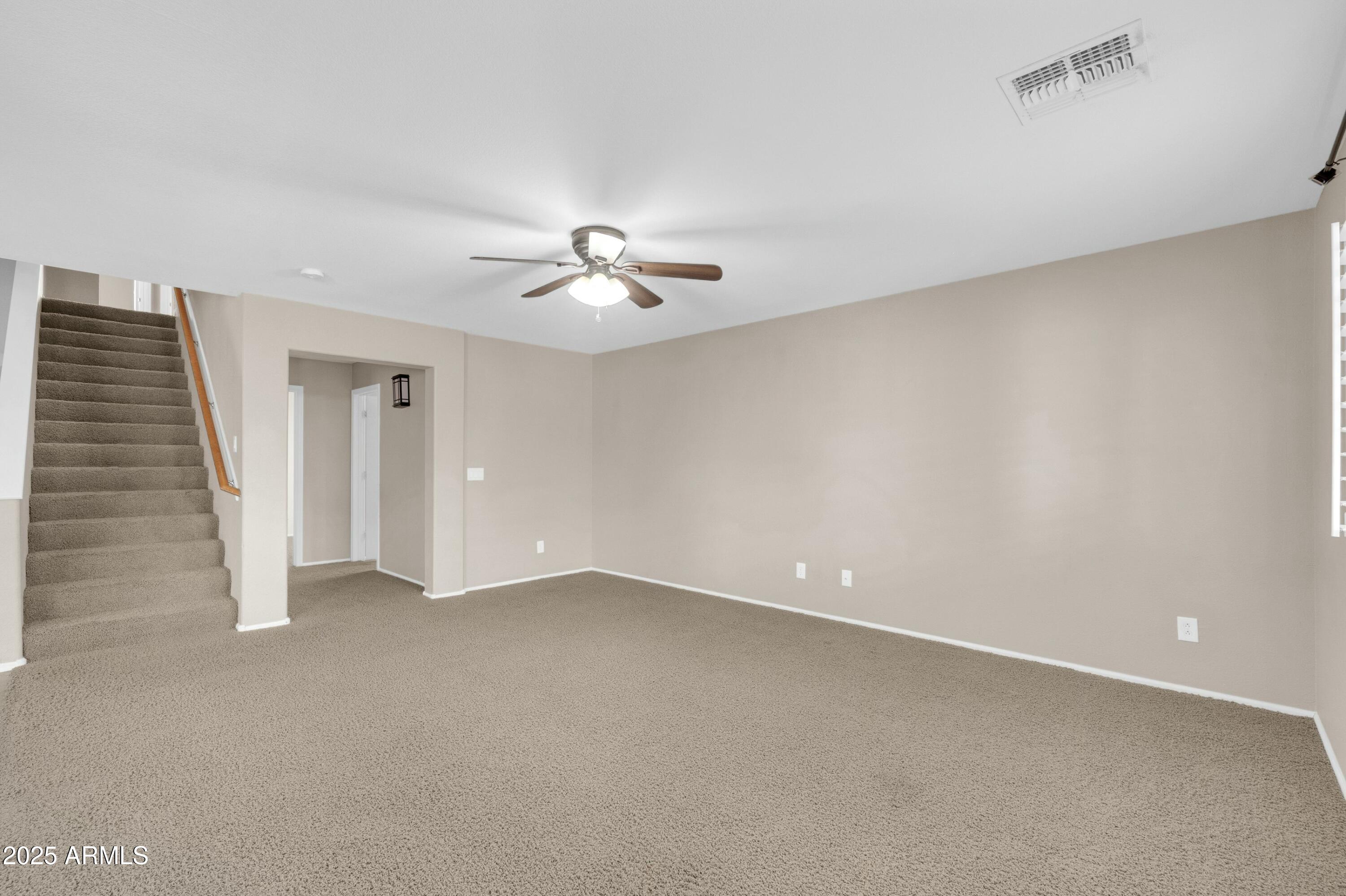 42015 W HILLMAN Drive