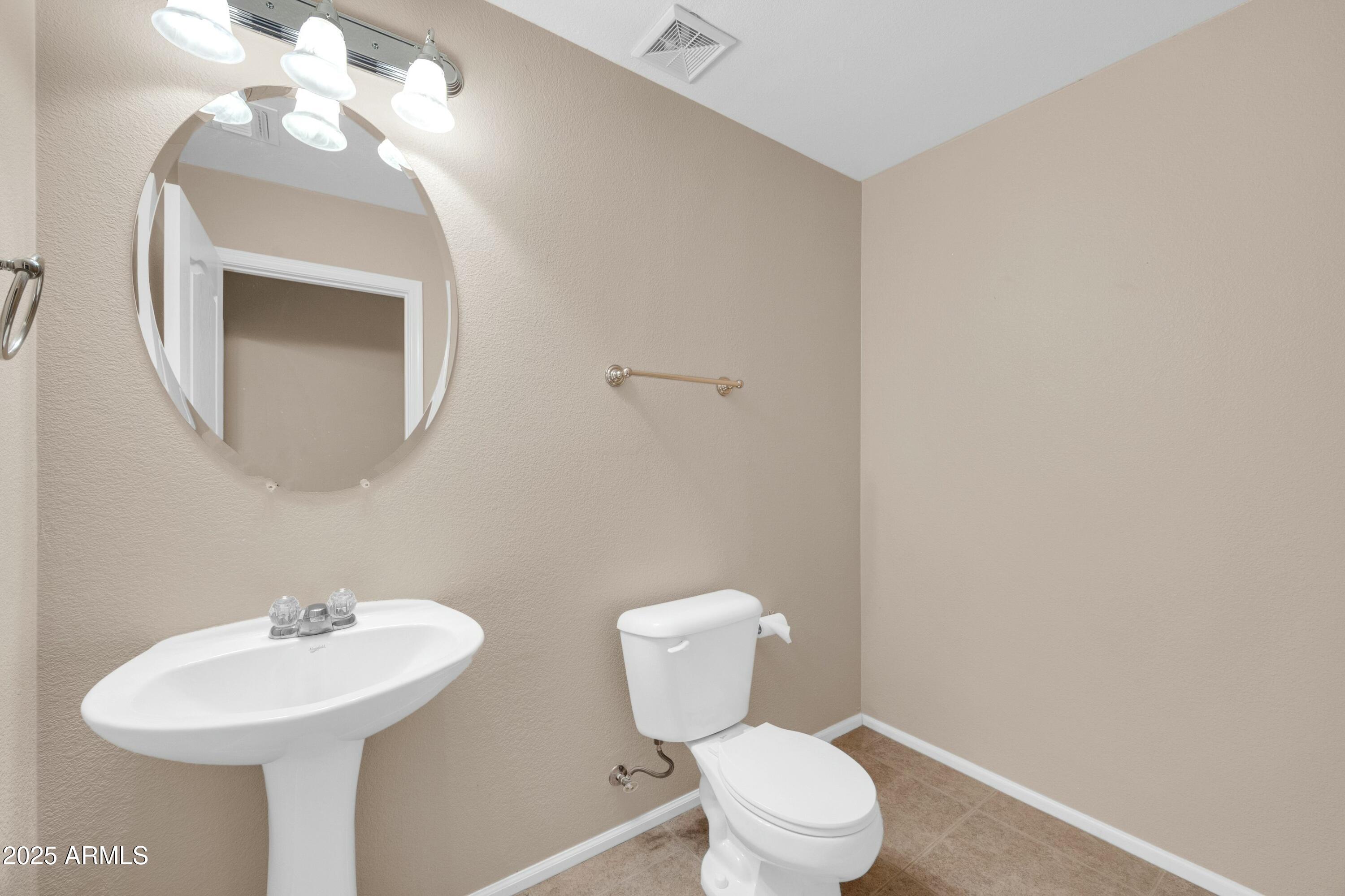 42015 W HILLMAN Drive