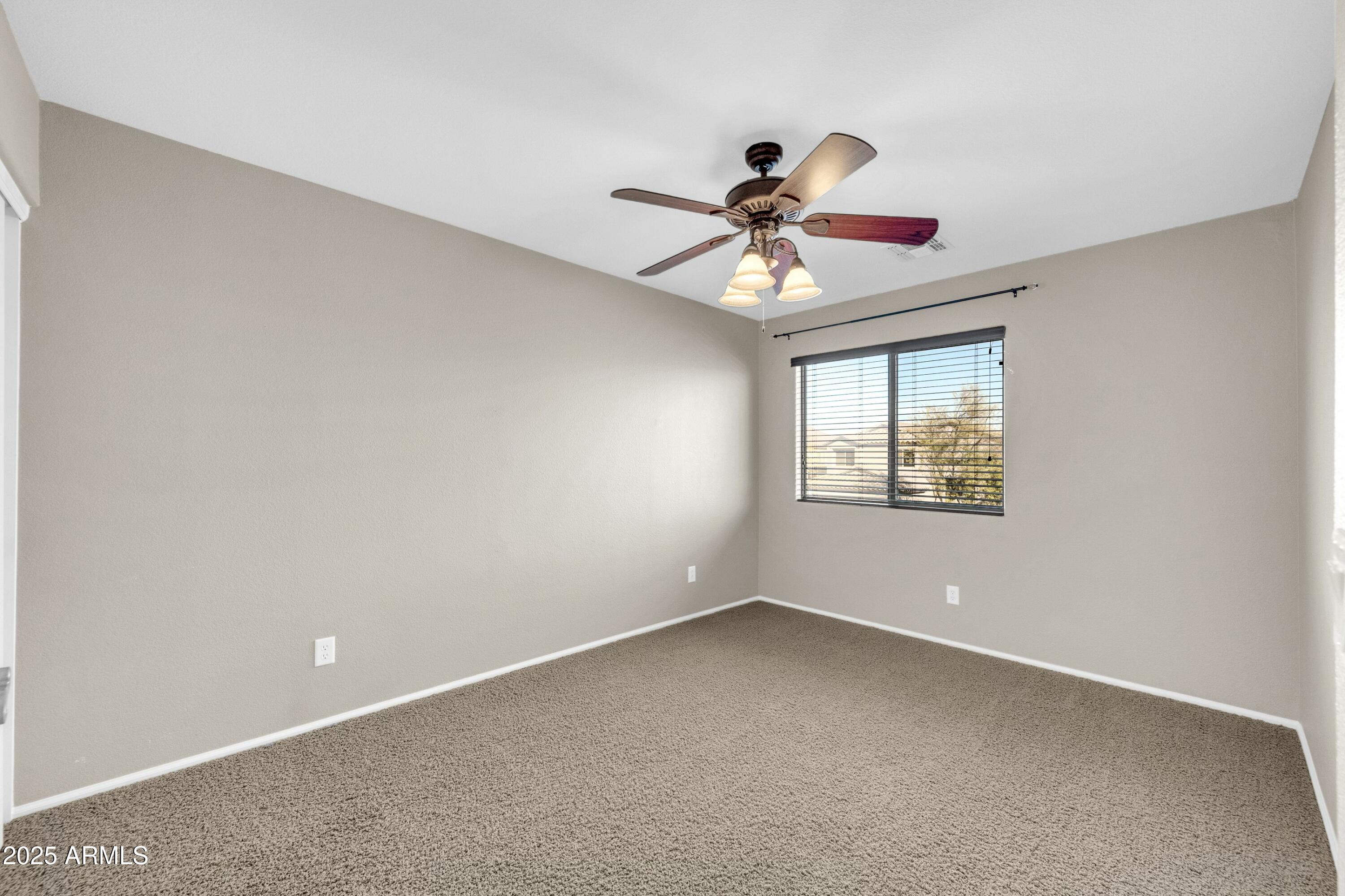 42015 W HILLMAN Drive