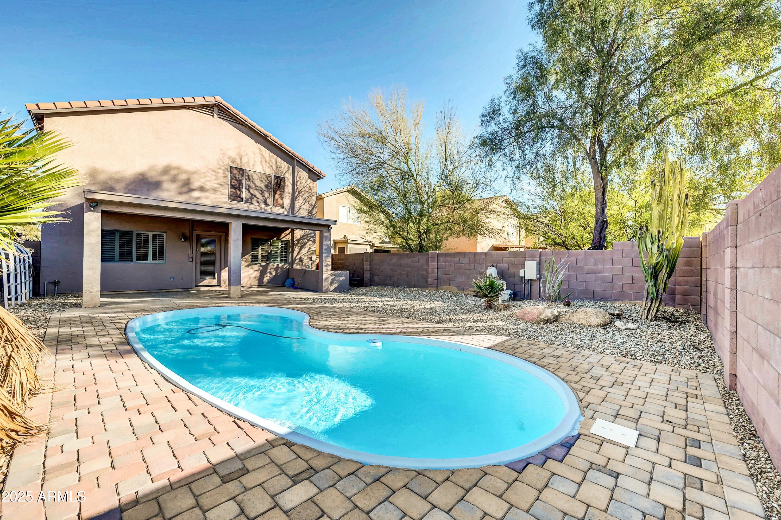 42015 W HILLMAN Drive