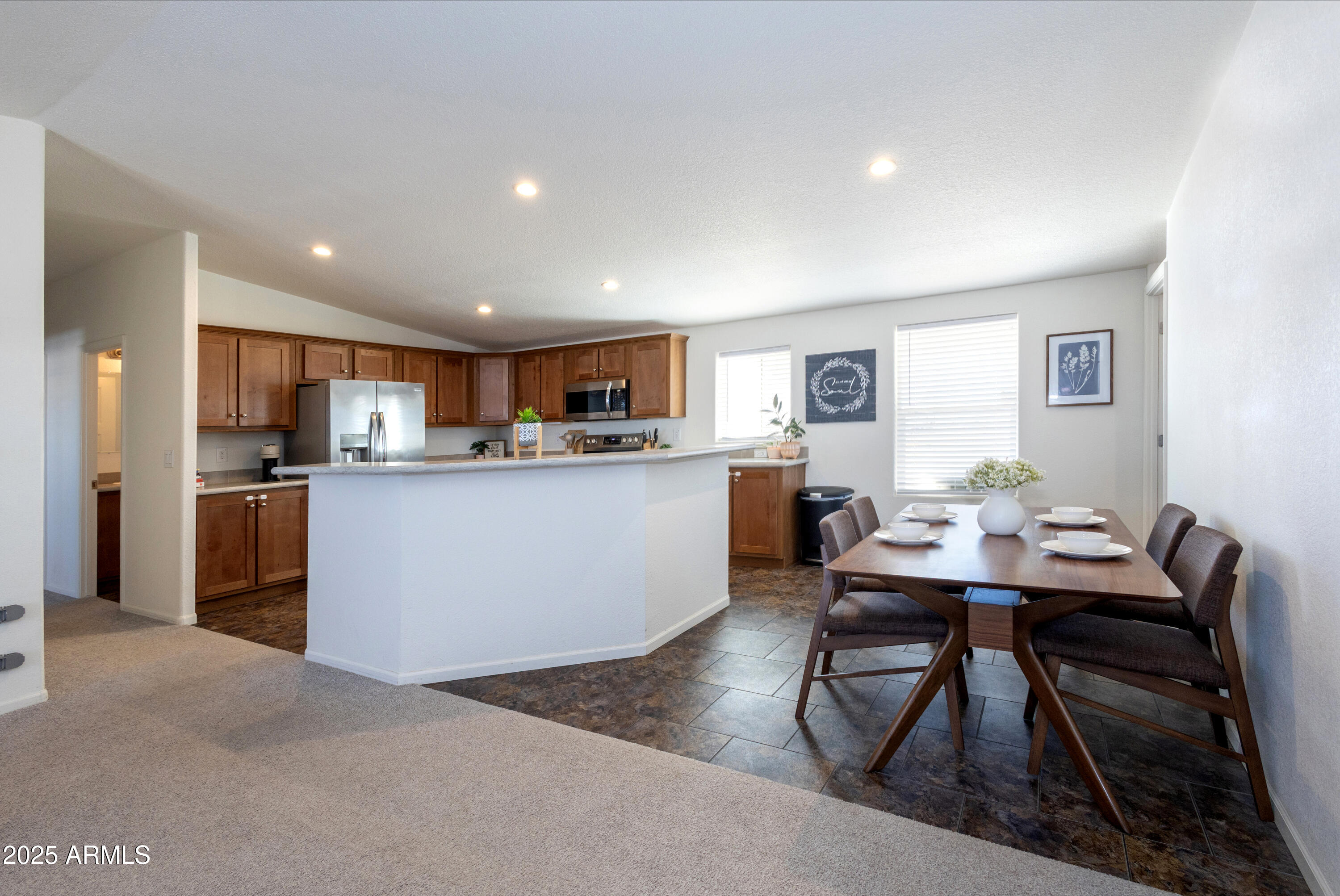 35821 W MONTECITO Avenue