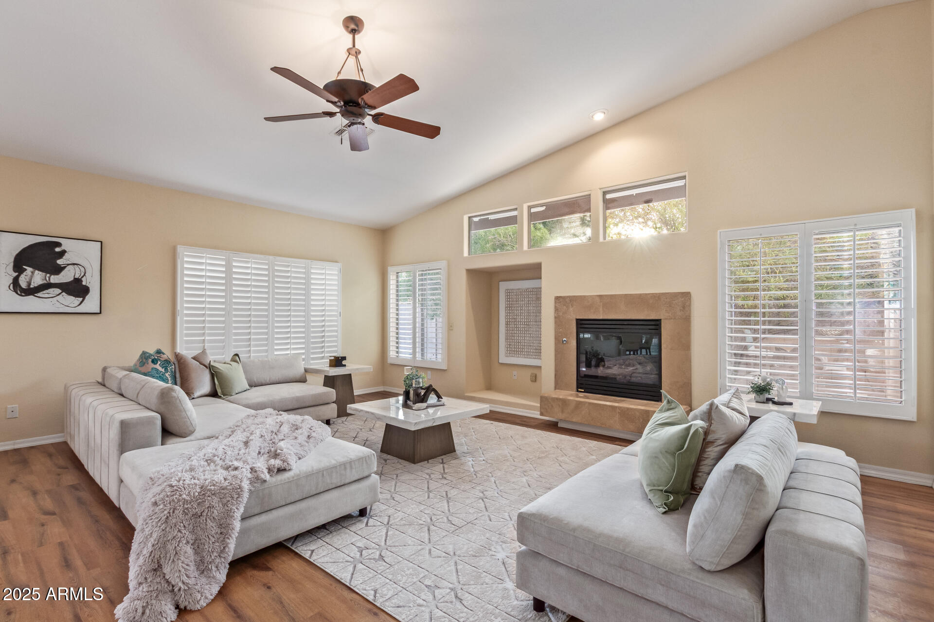 2625 W OAKLAND Street