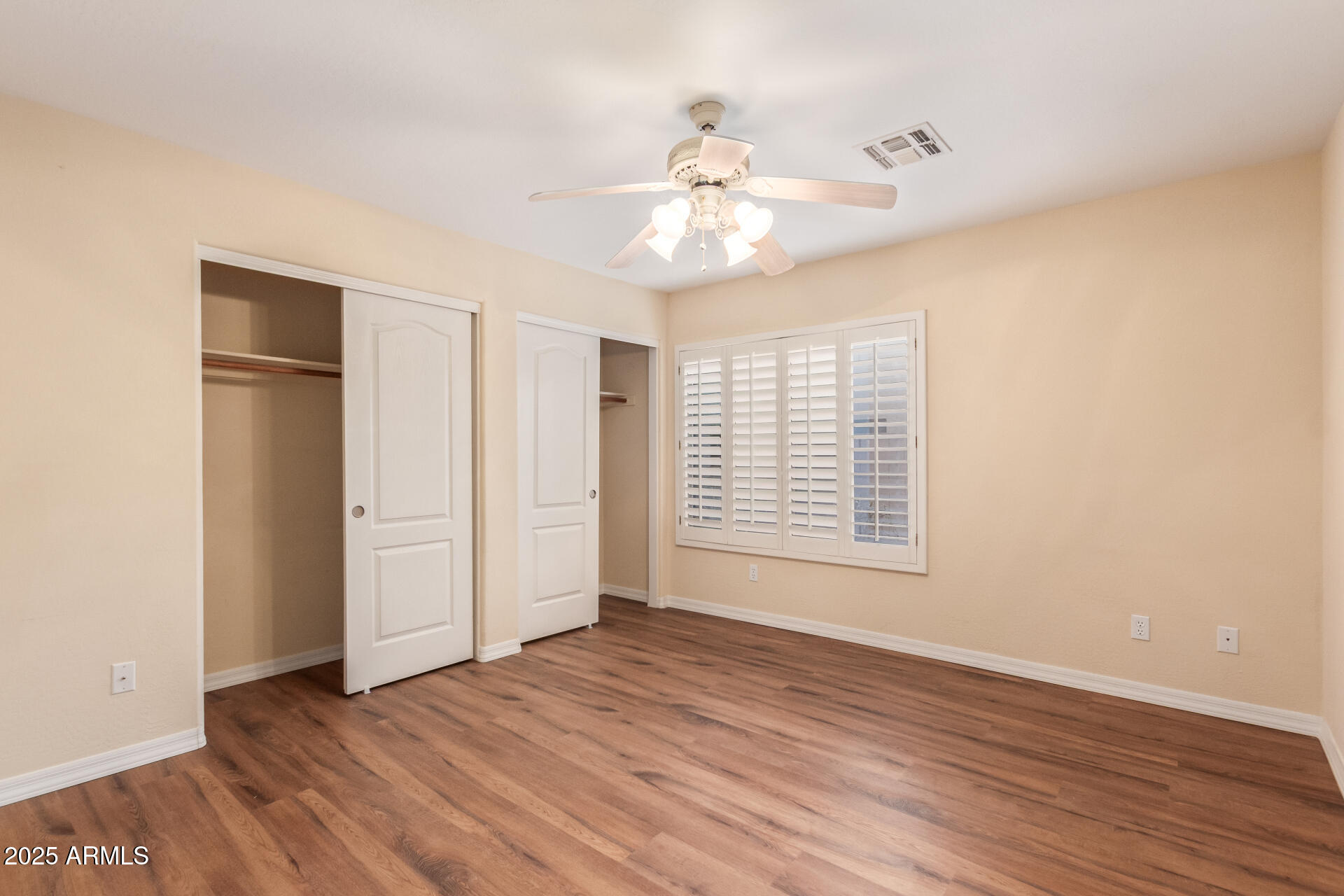 2625 W OAKLAND Street