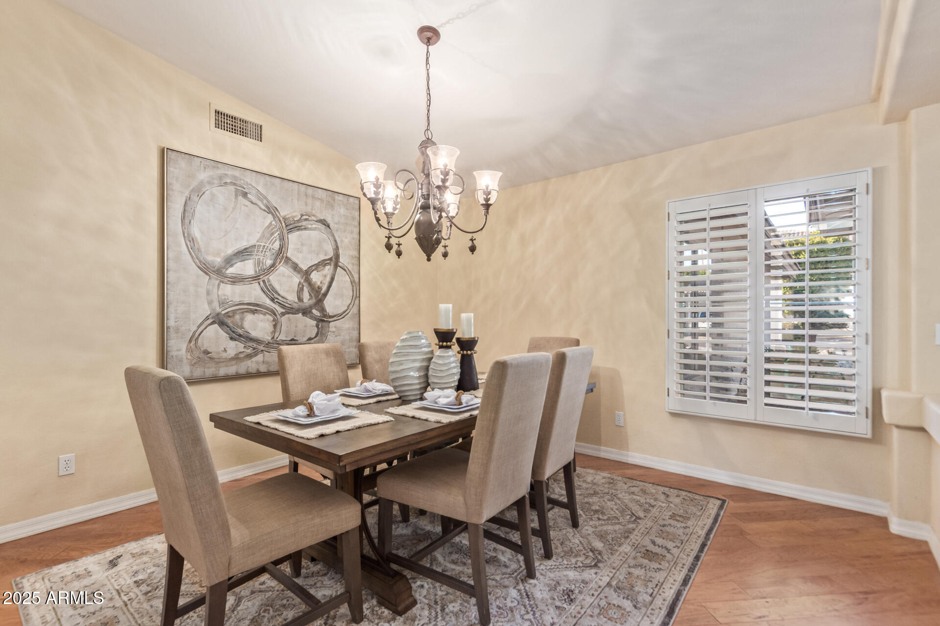 2625 W OAKLAND Street