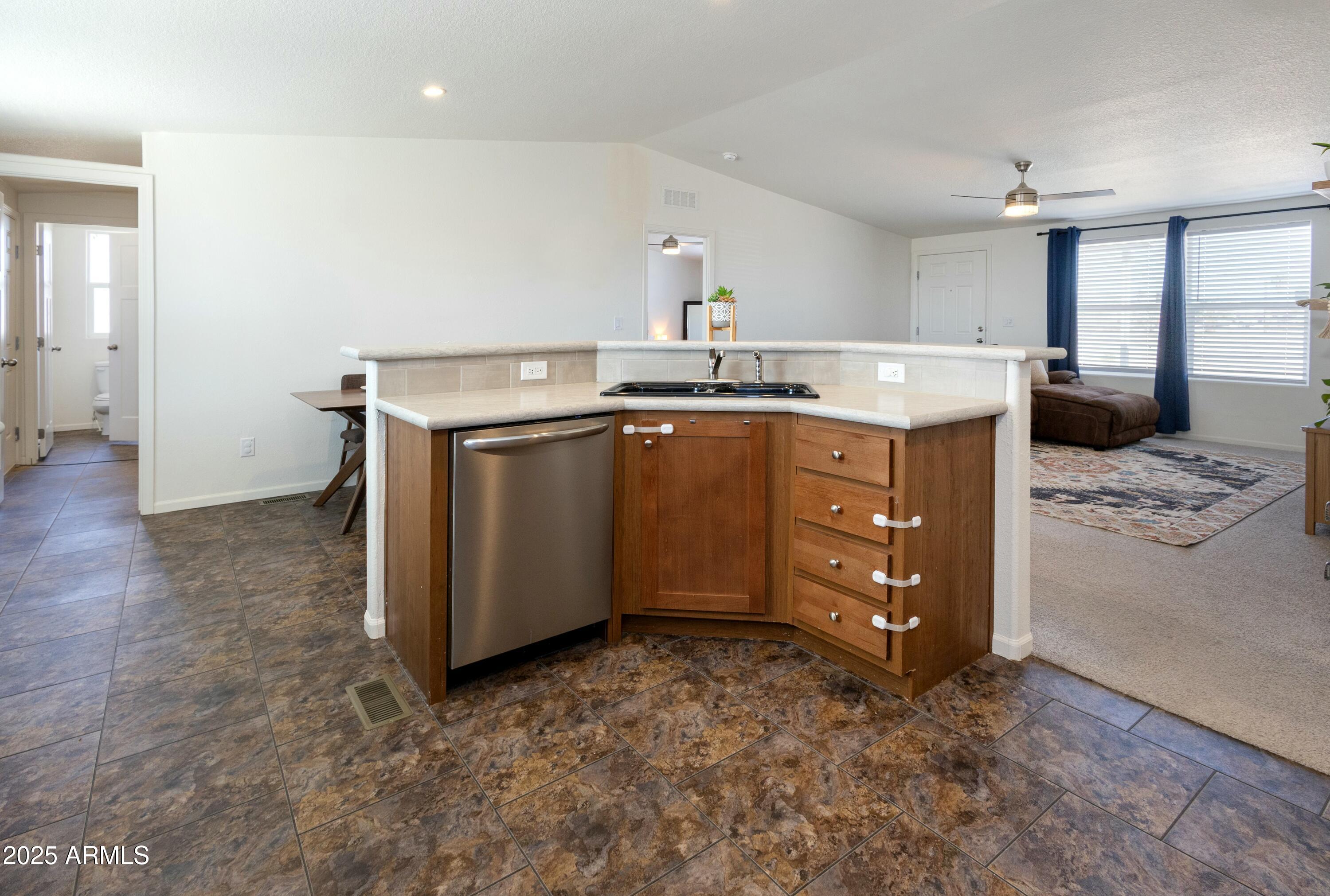 35821 W MONTECITO Avenue