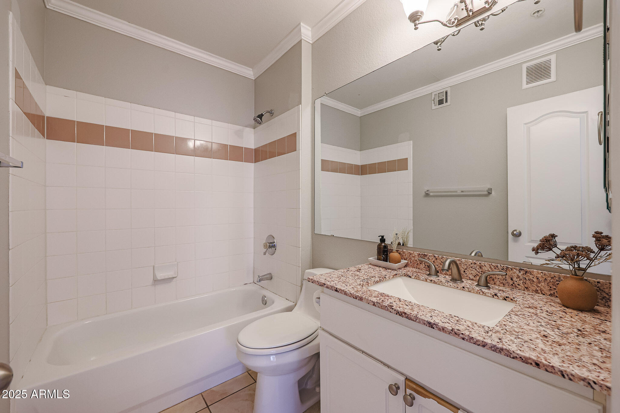 1701 E COLTER Street # 10