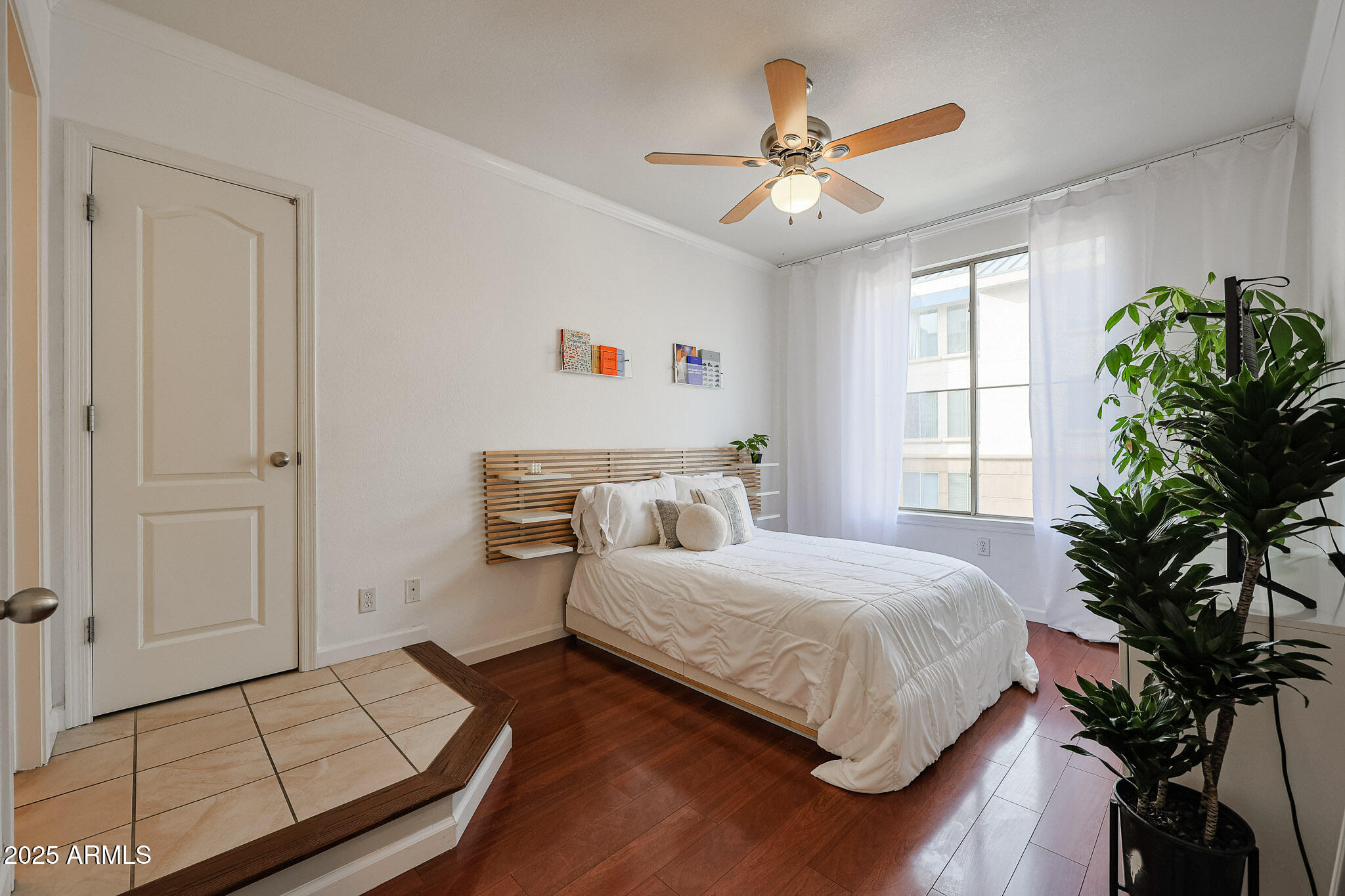 1701 E COLTER Street # 10