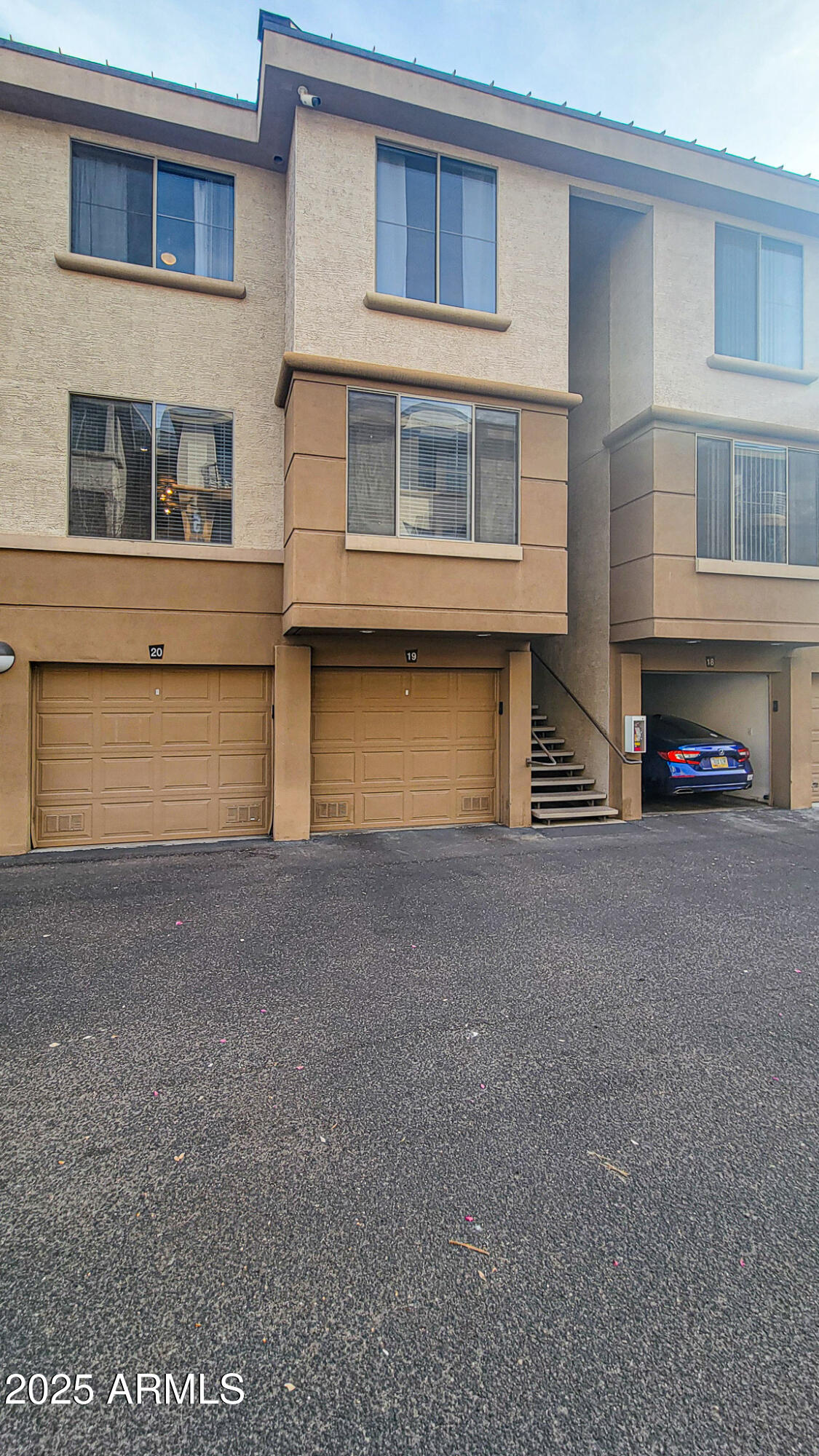 1701 E COLTER Street # 10