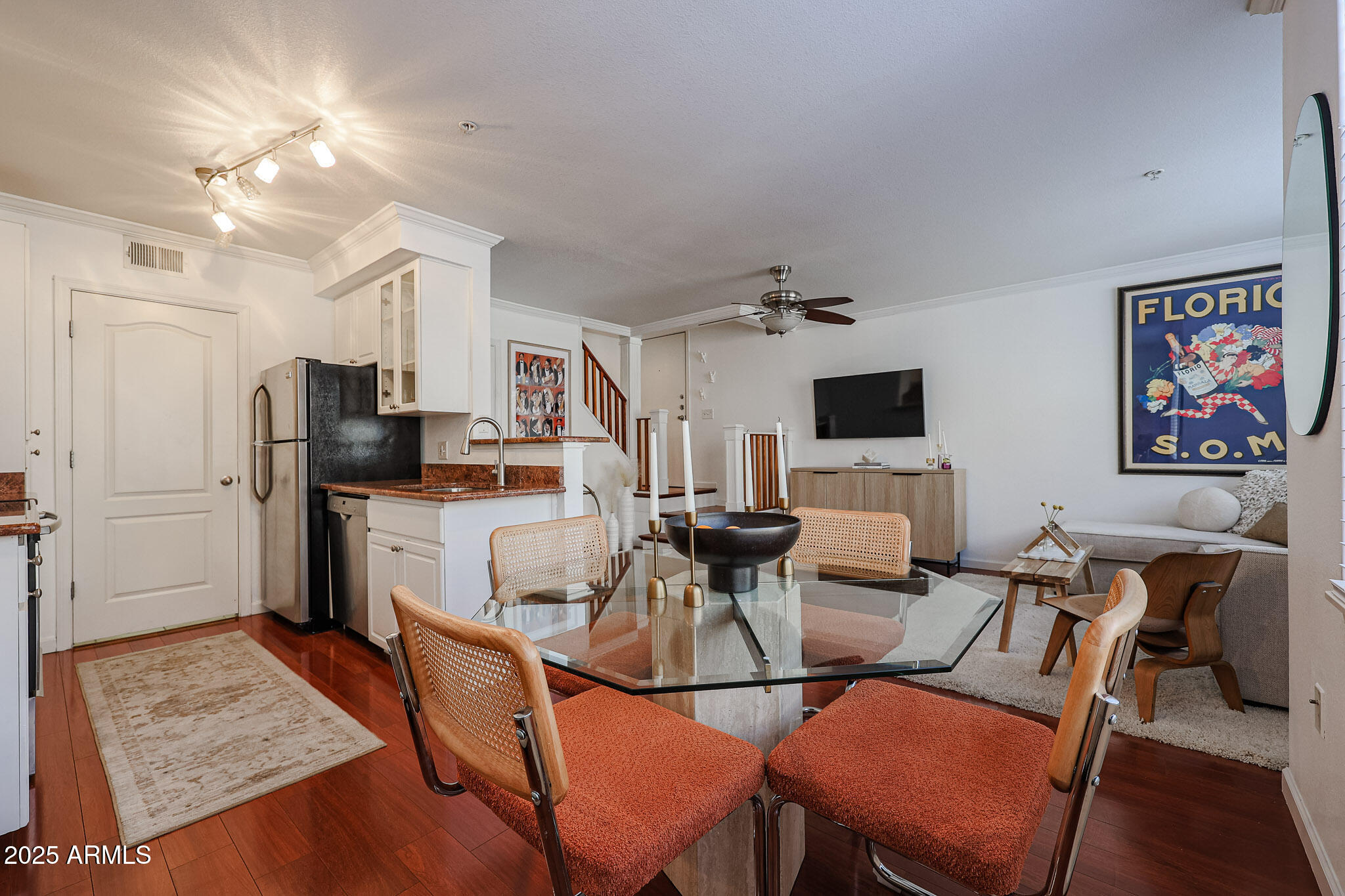 1701 E COLTER Street # 10