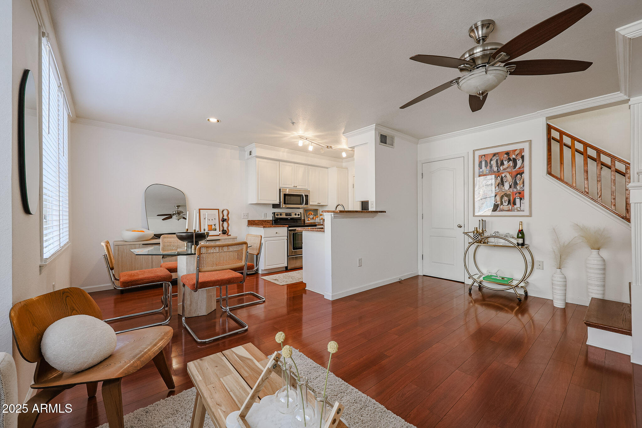 1701 E COLTER Street # 10