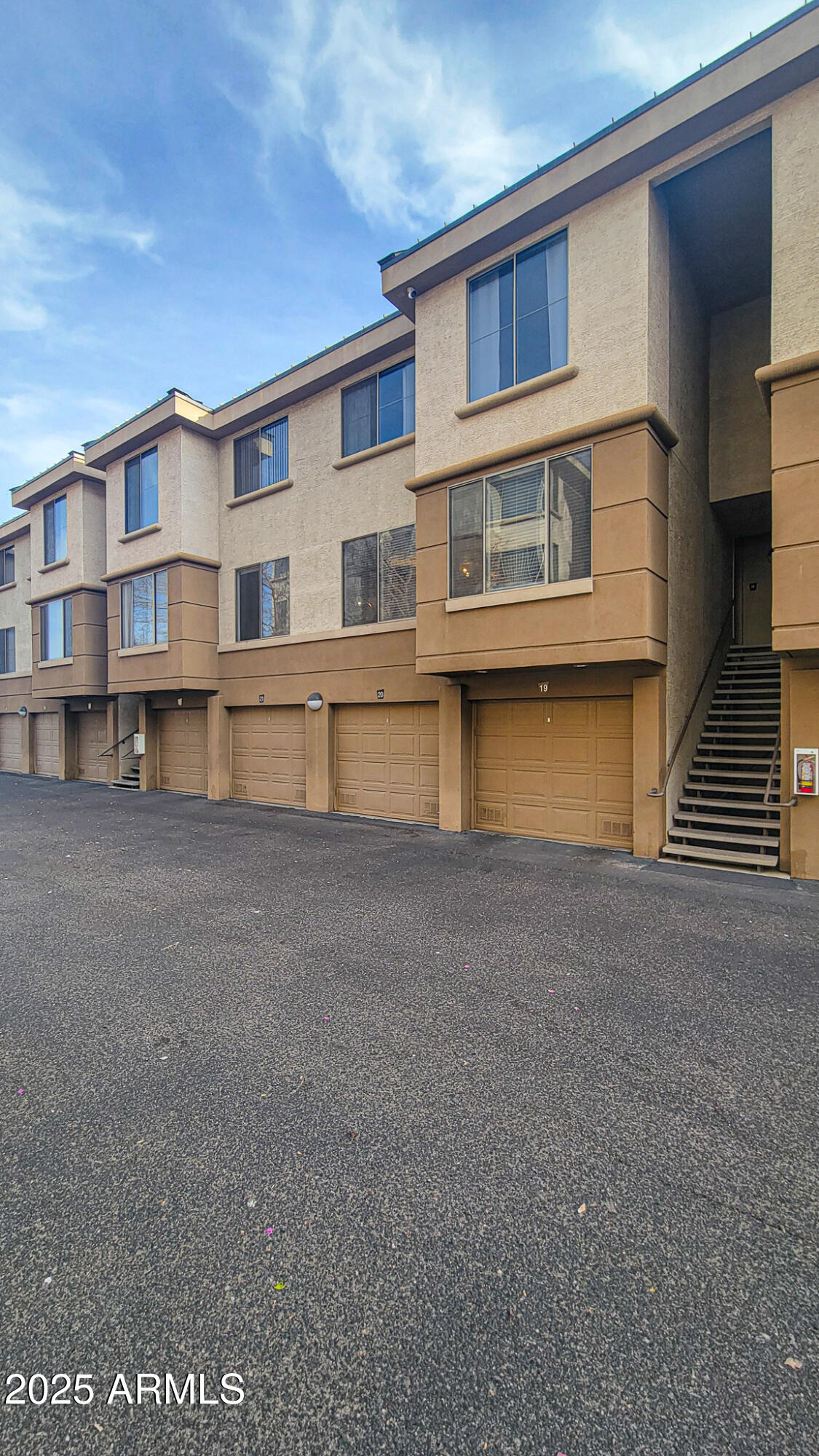 1701 E COLTER Street # 10