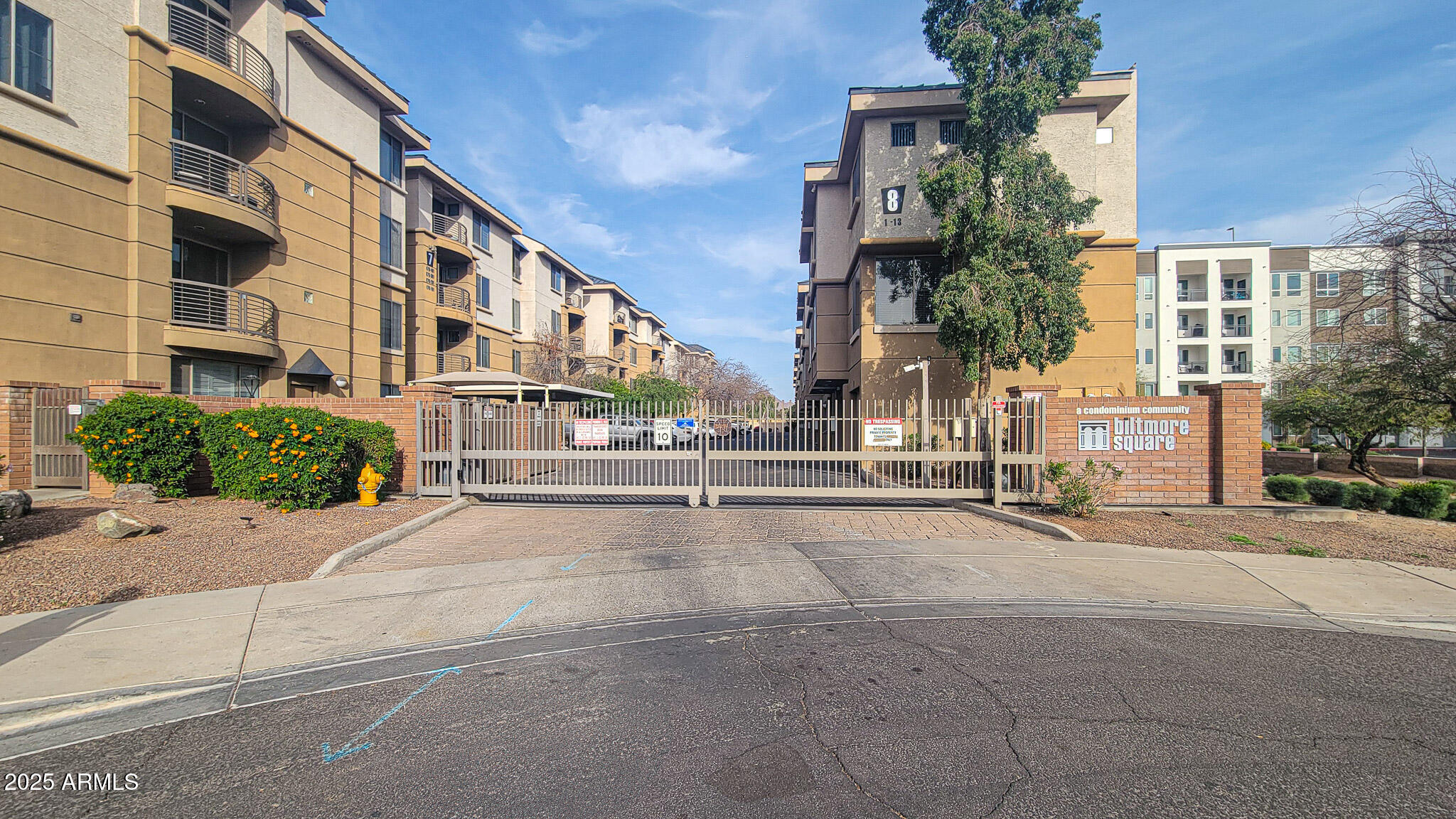 1701 E COLTER Street # 10