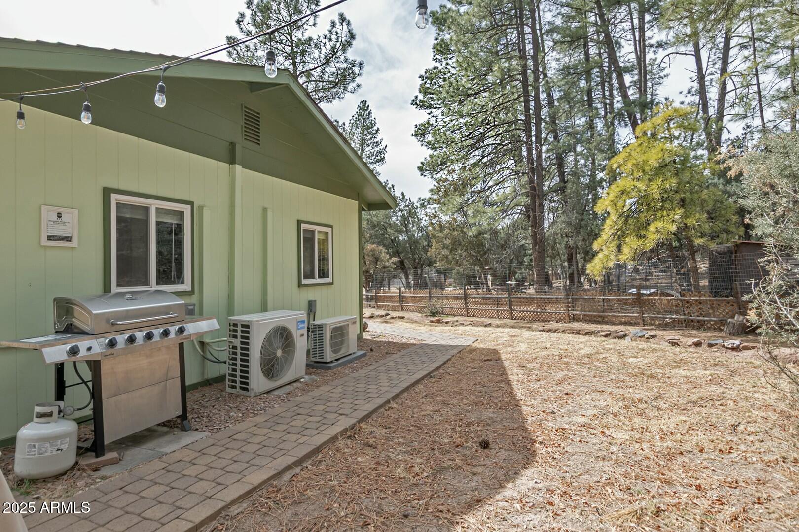 3259 N PINEWOOD Drive