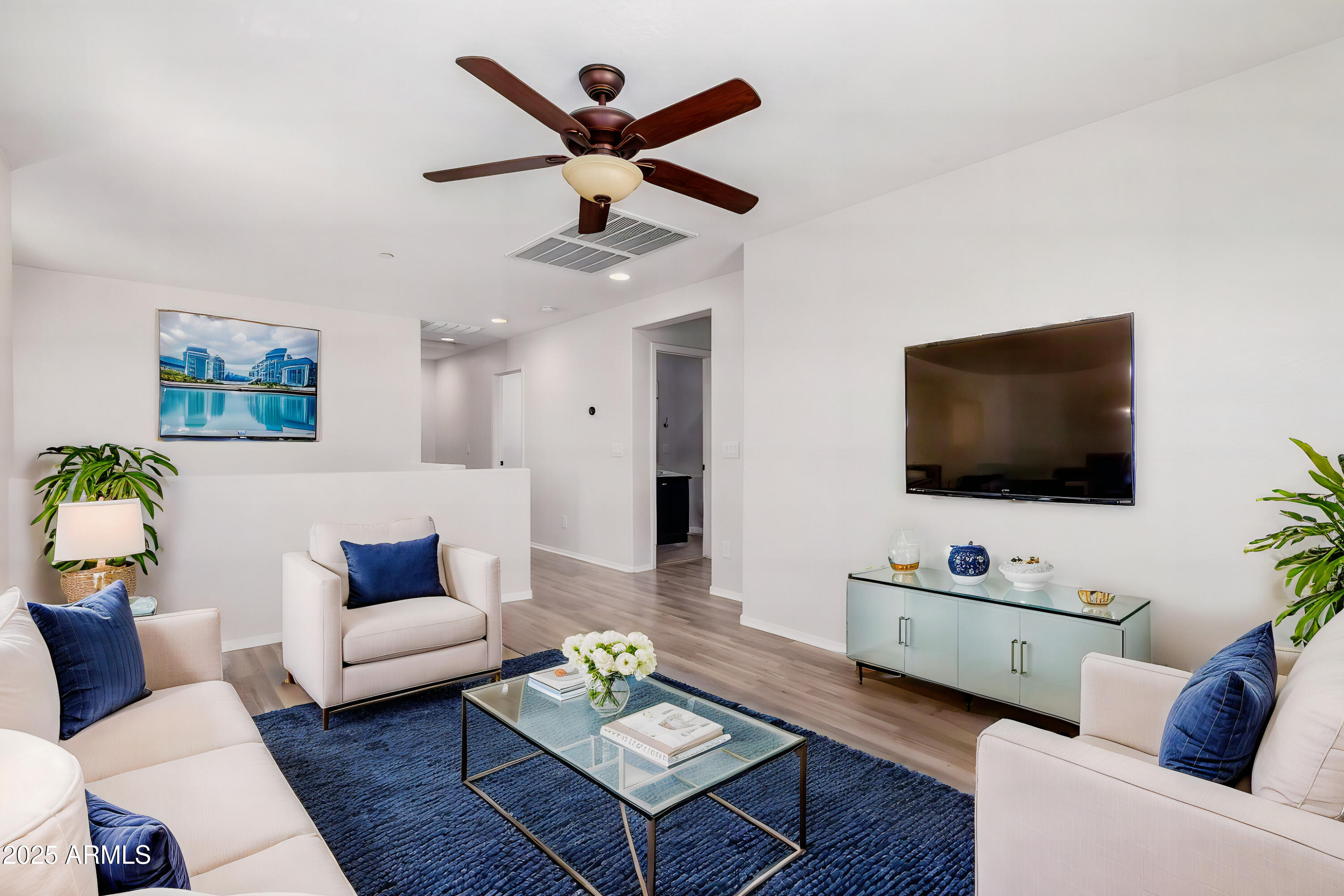 4744 E TIERRA BUENA Lane