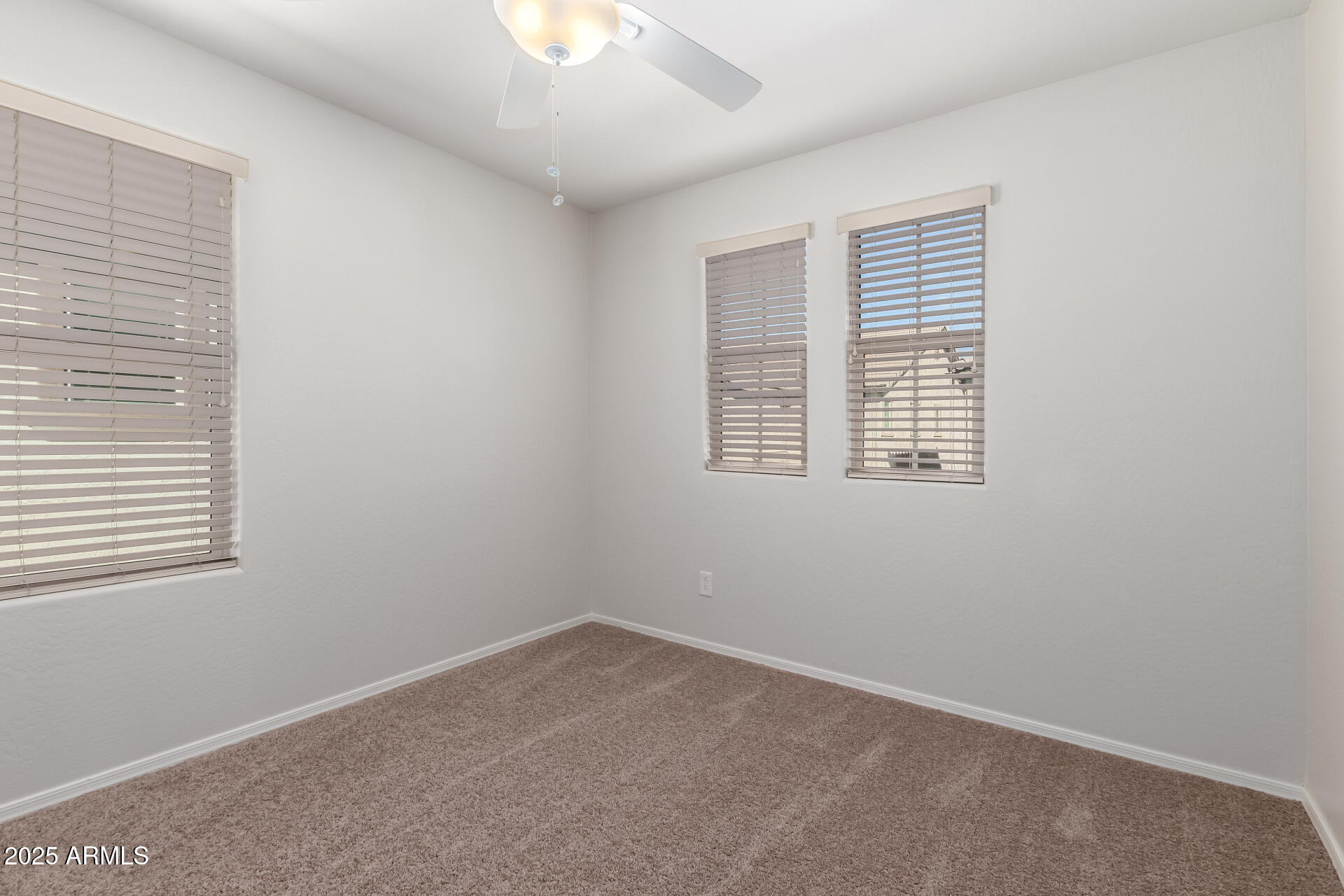 4744 E TIERRA BUENA Lane