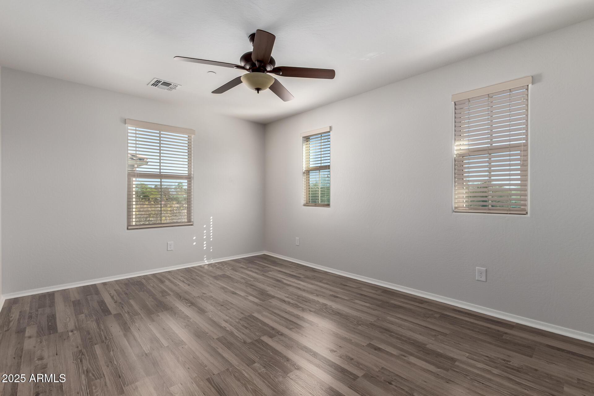 4744 E TIERRA BUENA Lane