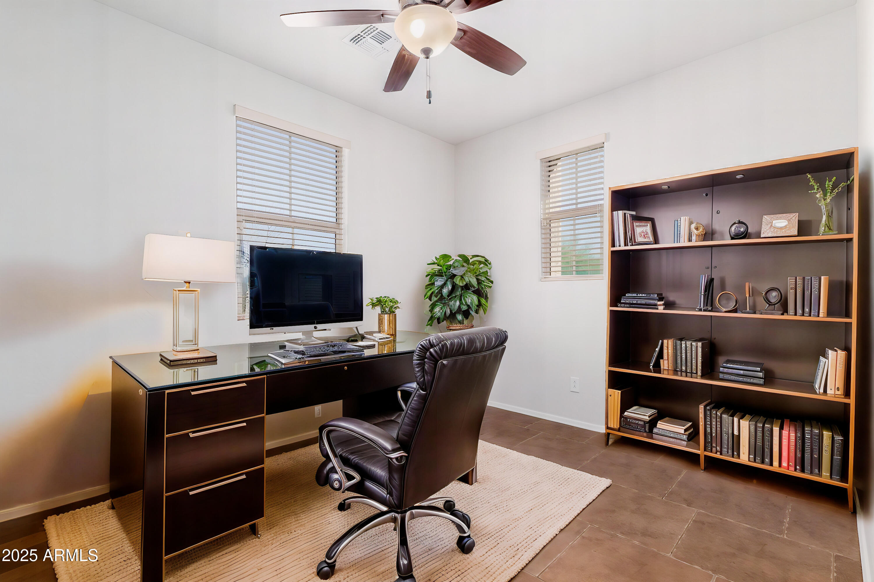 4744 E TIERRA BUENA Lane