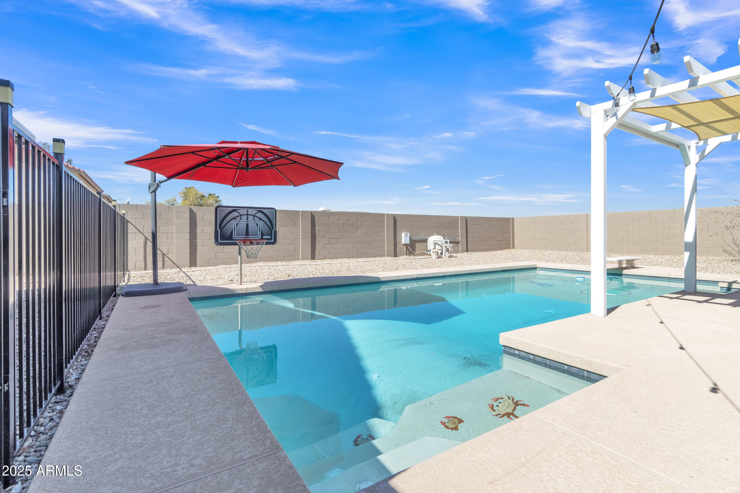 900 E ROSEBUD Drive
