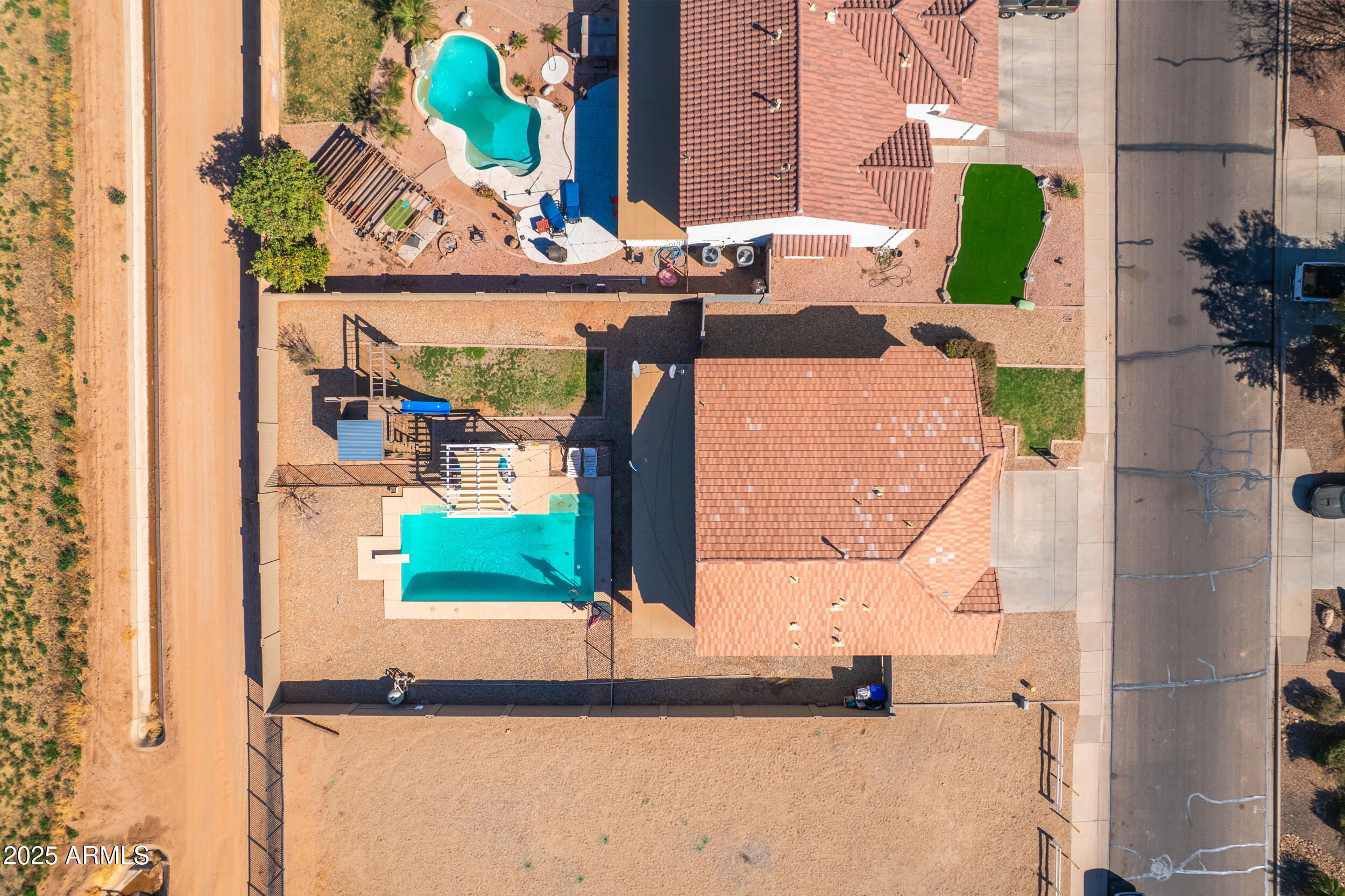 900 E ROSEBUD Drive