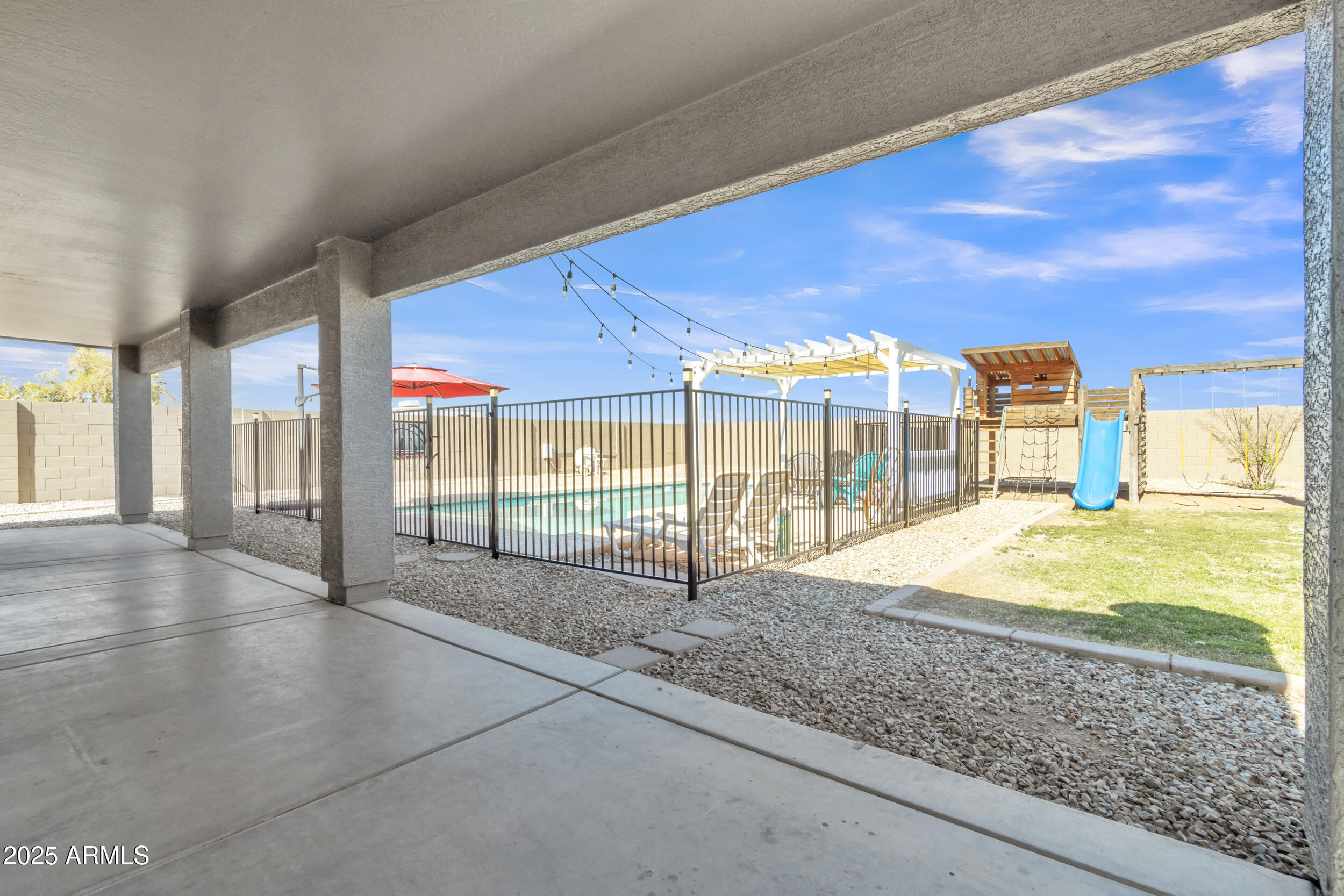 900 E ROSEBUD Drive