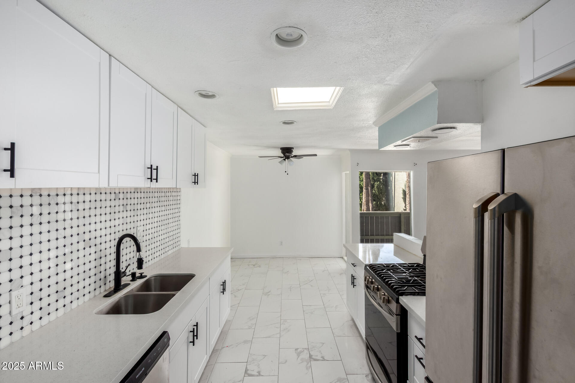 6767 N 7TH Street # 212