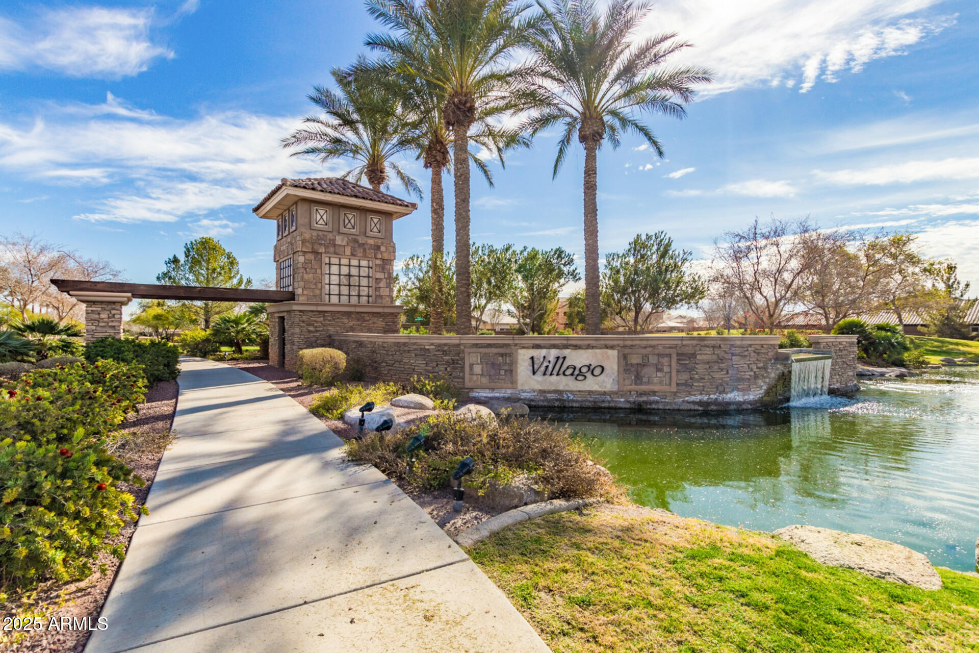 101 W SEVEN SEAS Drive