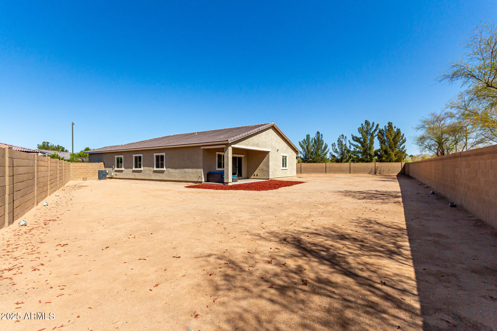 101 W SEVEN SEAS Drive