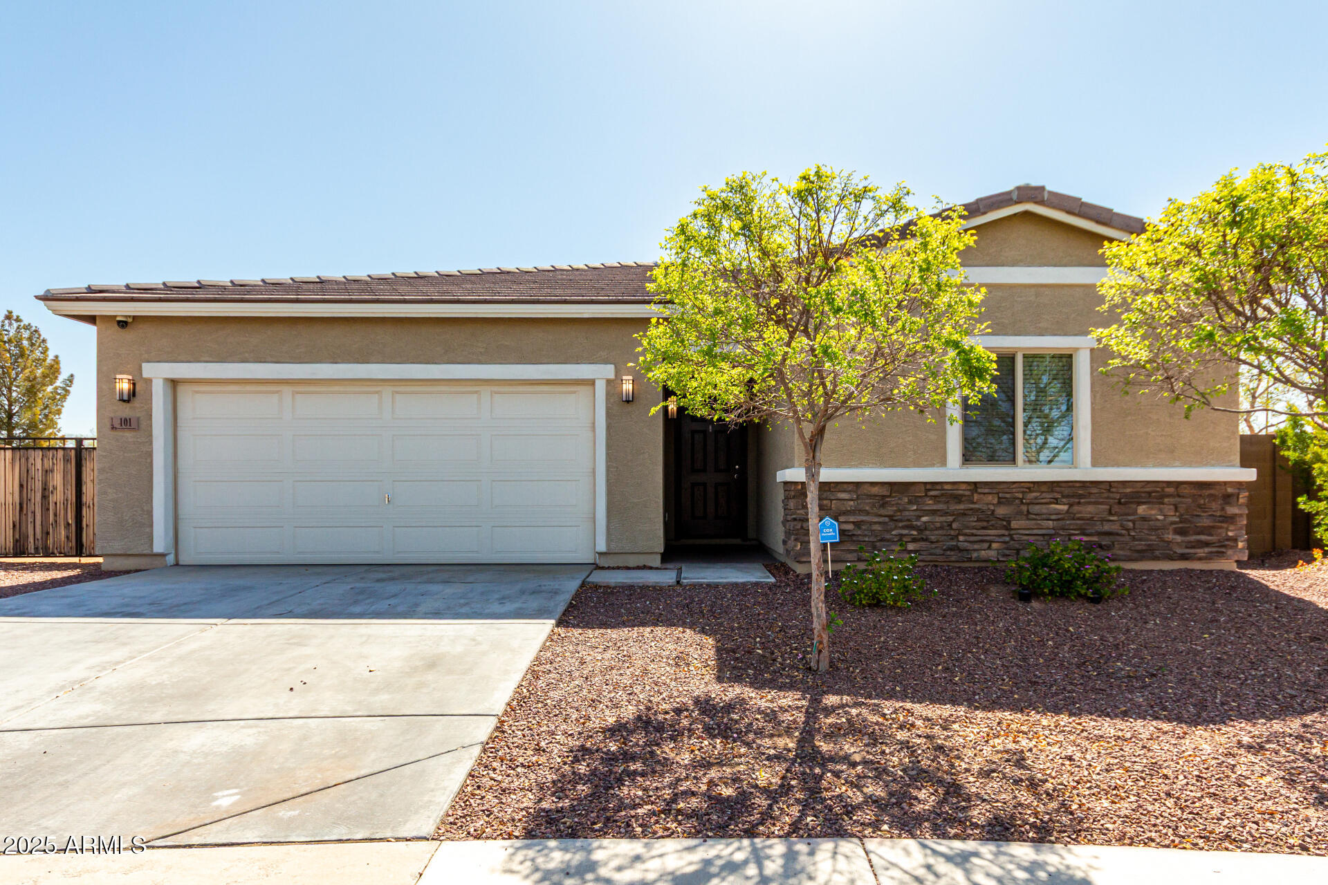 101 W SEVEN SEAS Drive