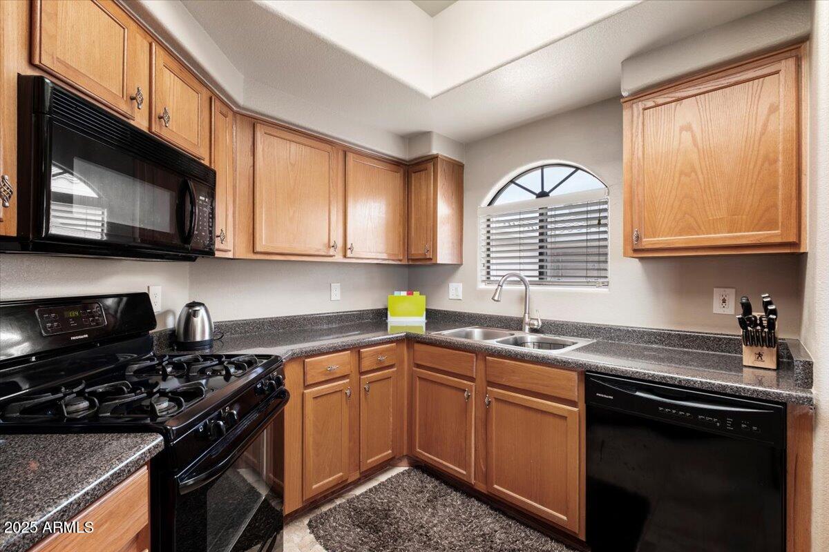 10030 W INDIAN SCHOOL Road # 203