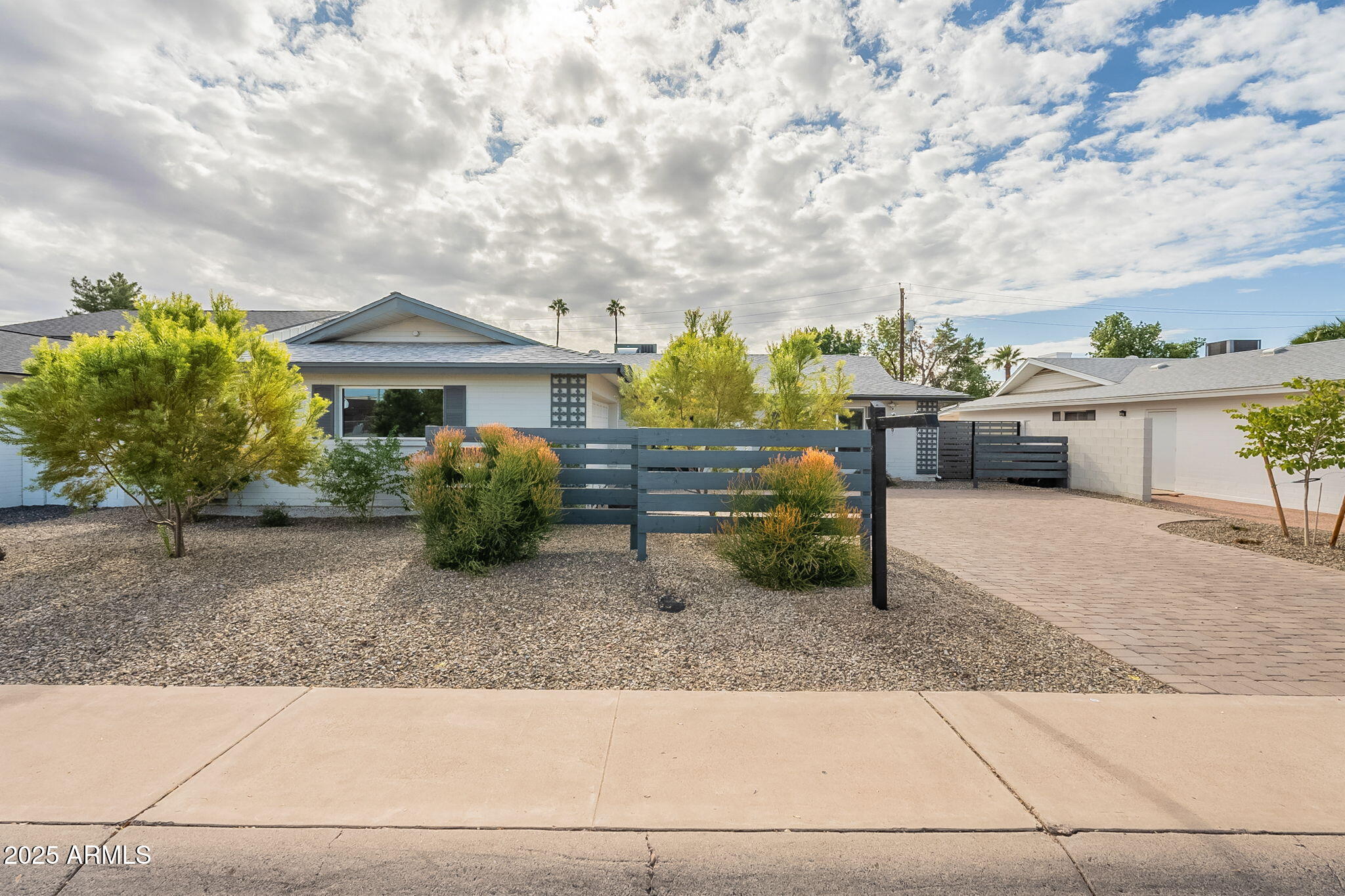 8419 E JACKRABBIT Road