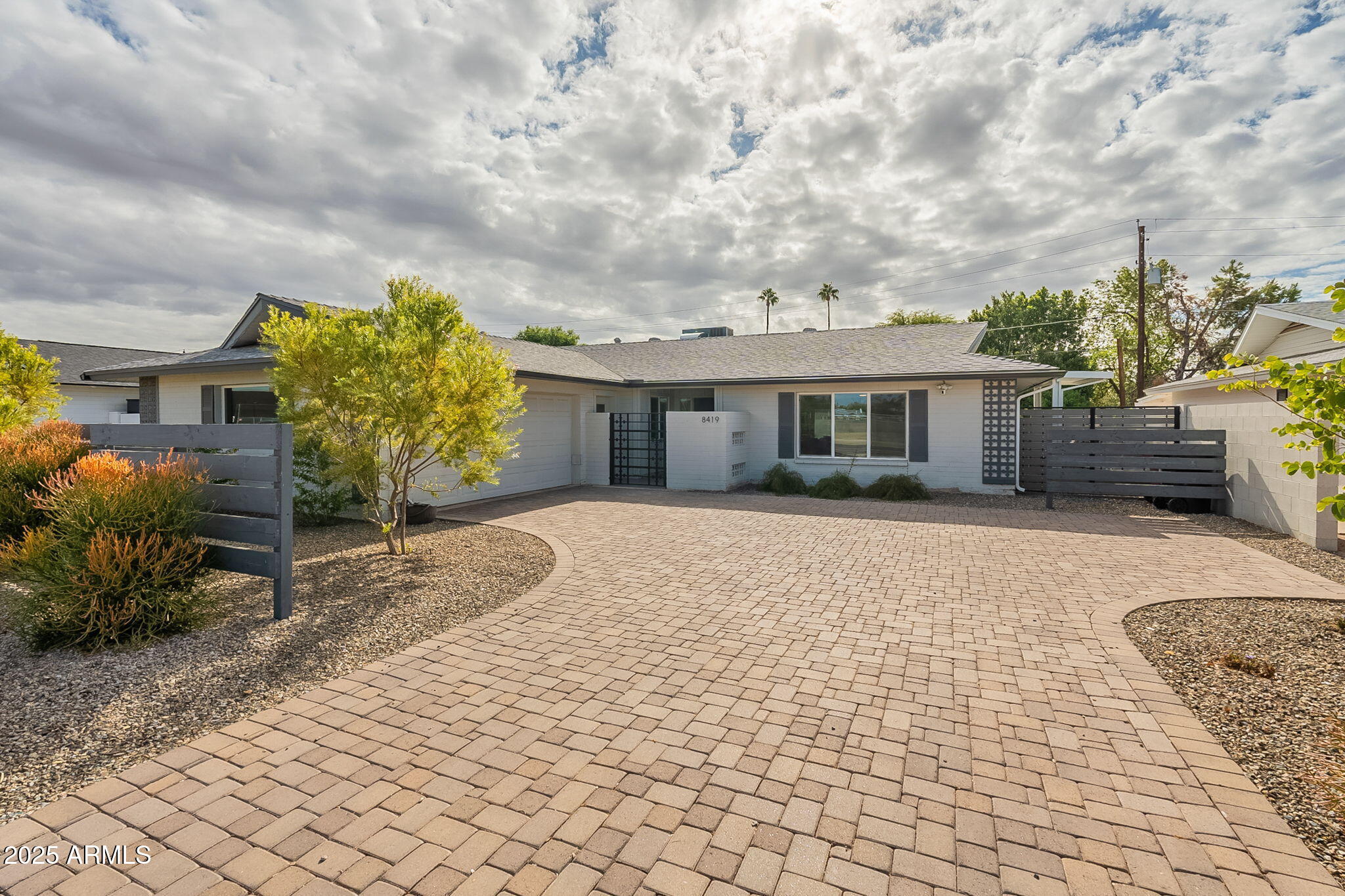 8419 E JACKRABBIT Road