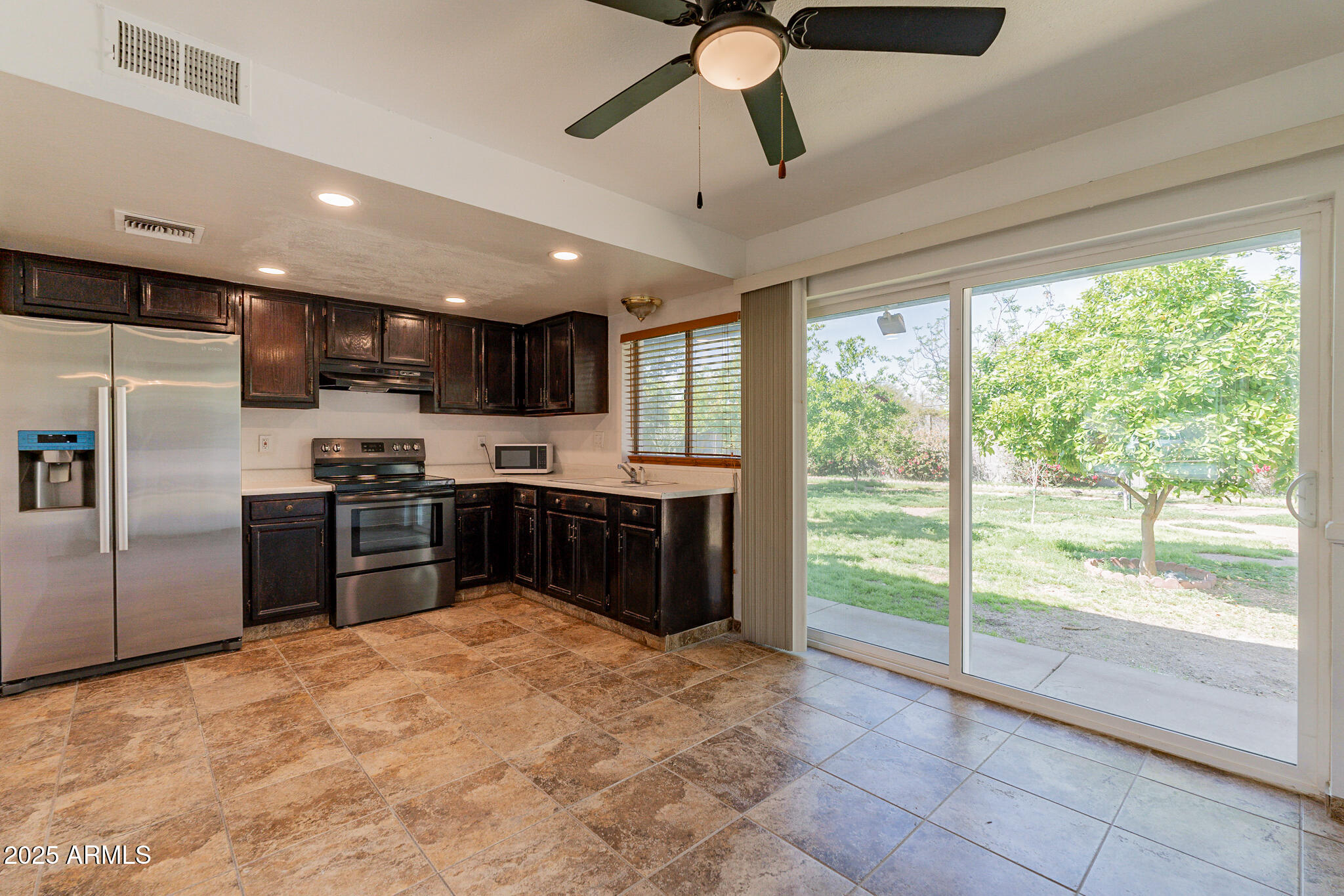 1628 W VILLA MARIA Drive