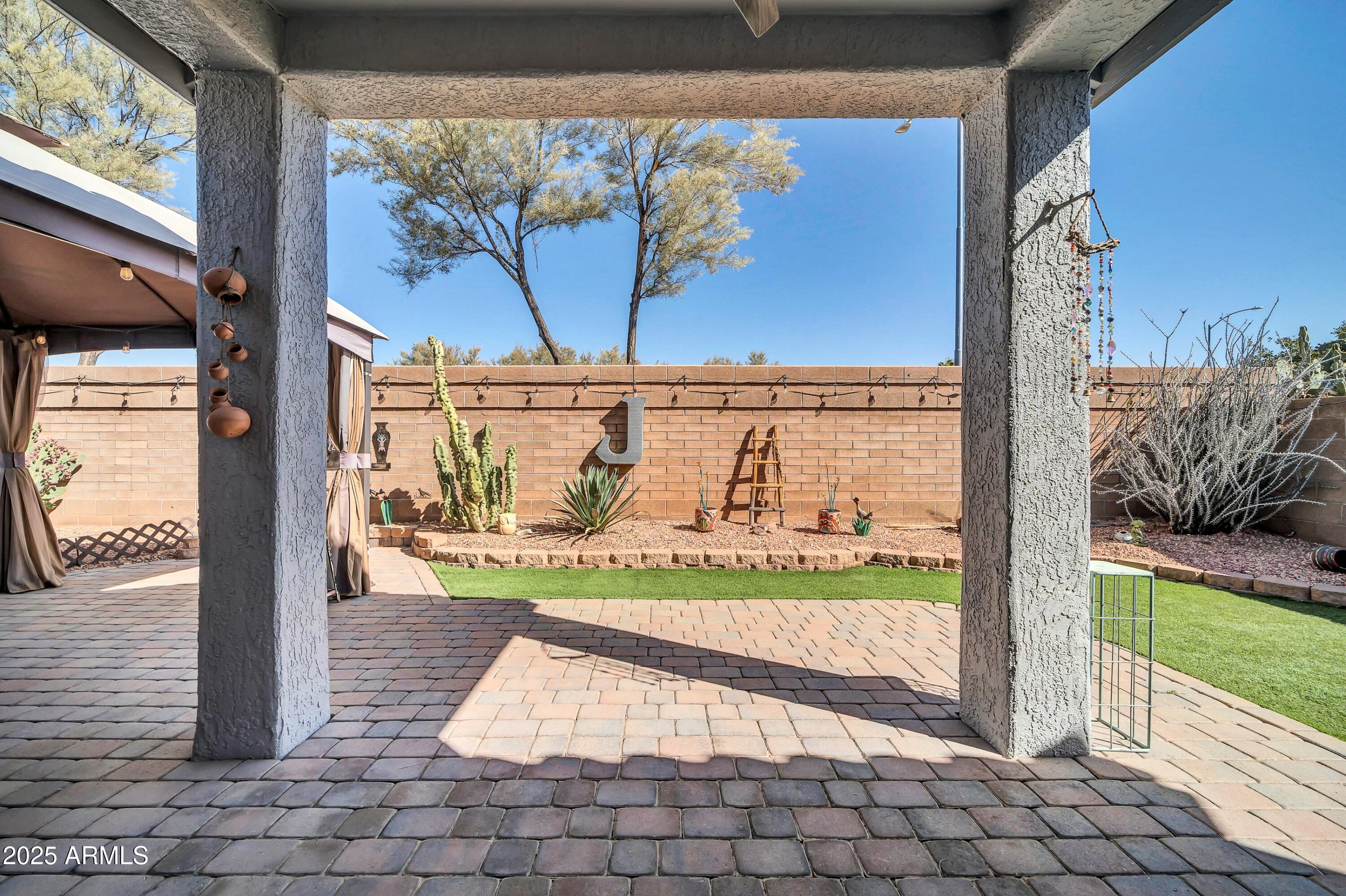 15352 W VIA MANANA --