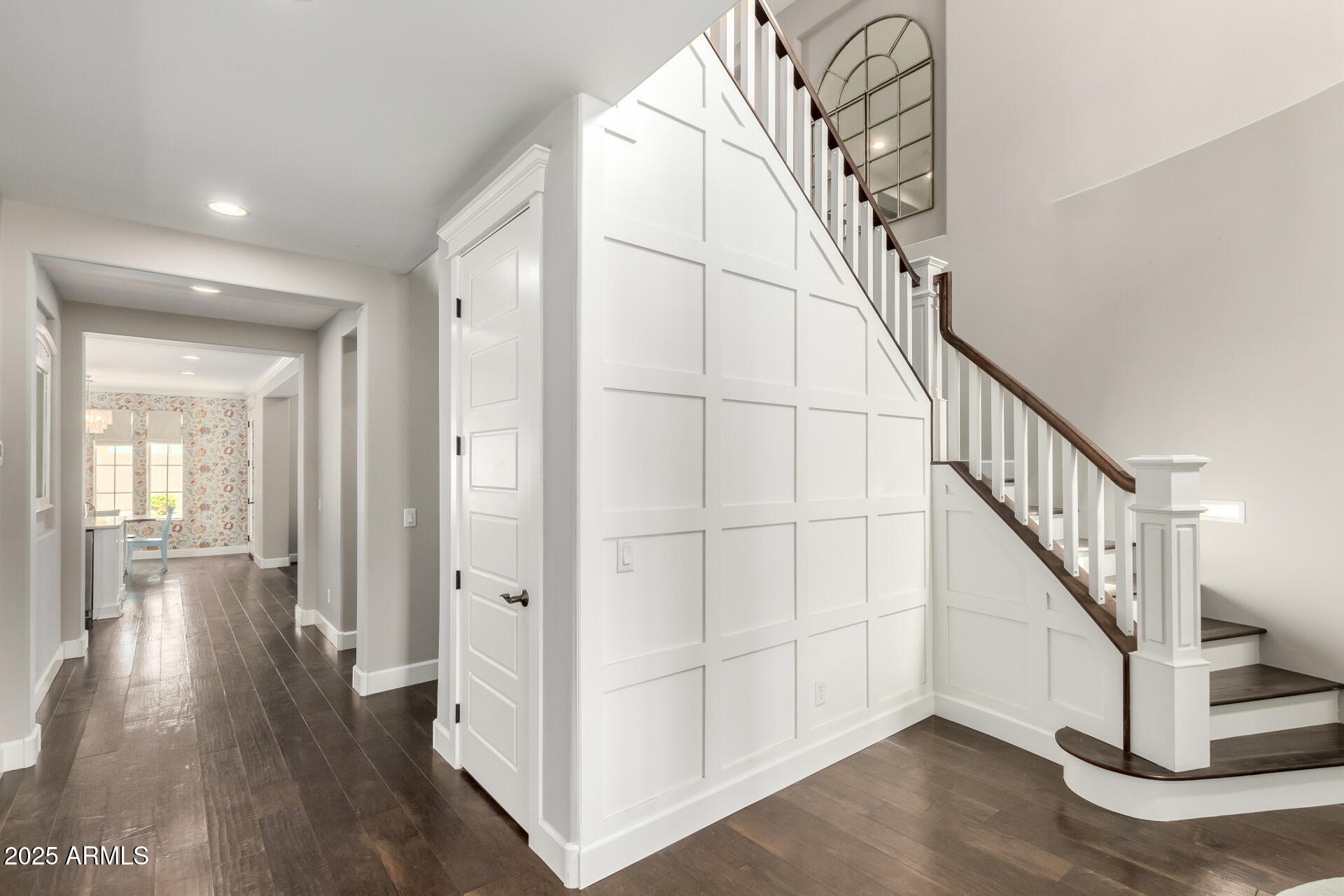 3632 E COMSTOCK Drive