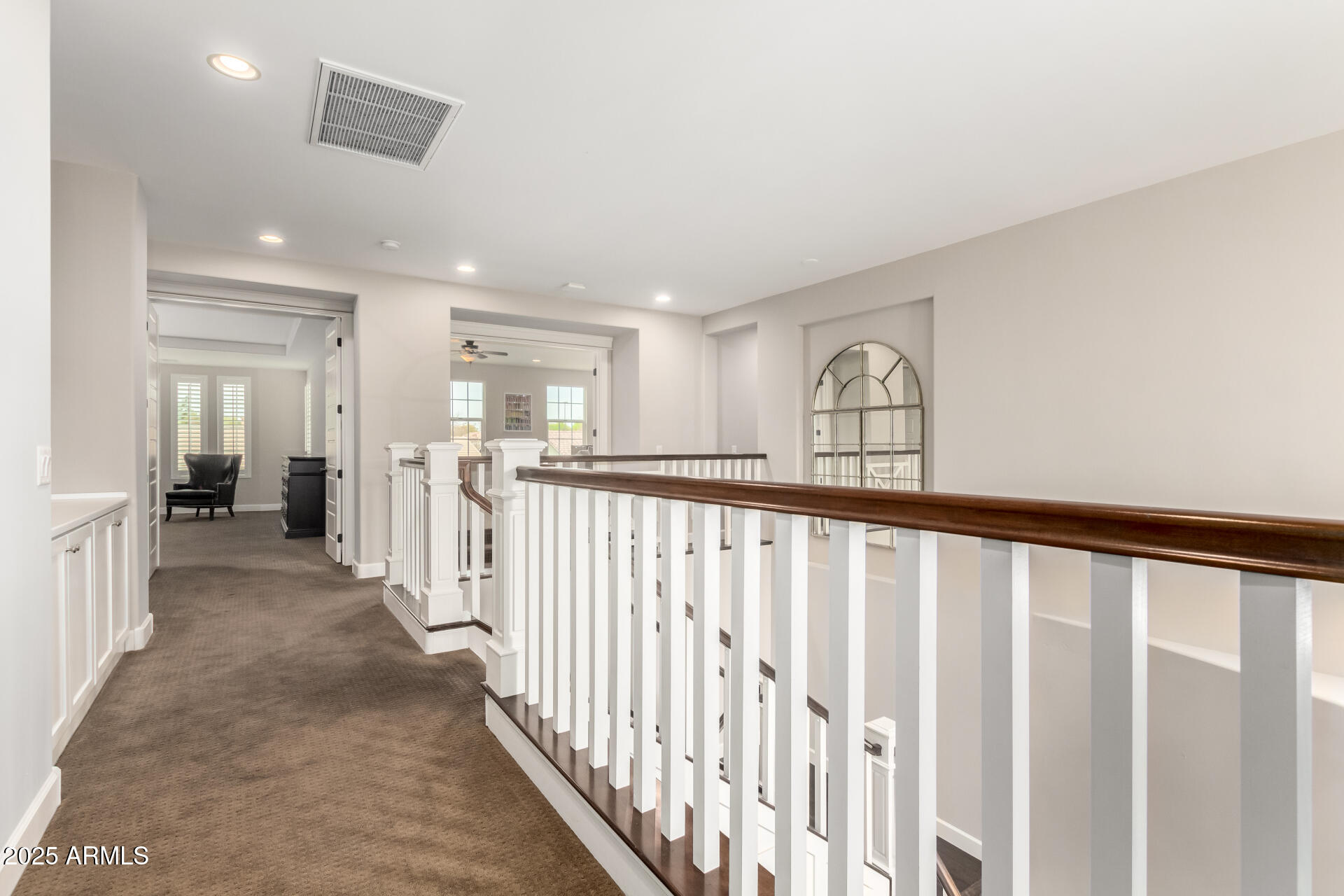 3632 E COMSTOCK Drive