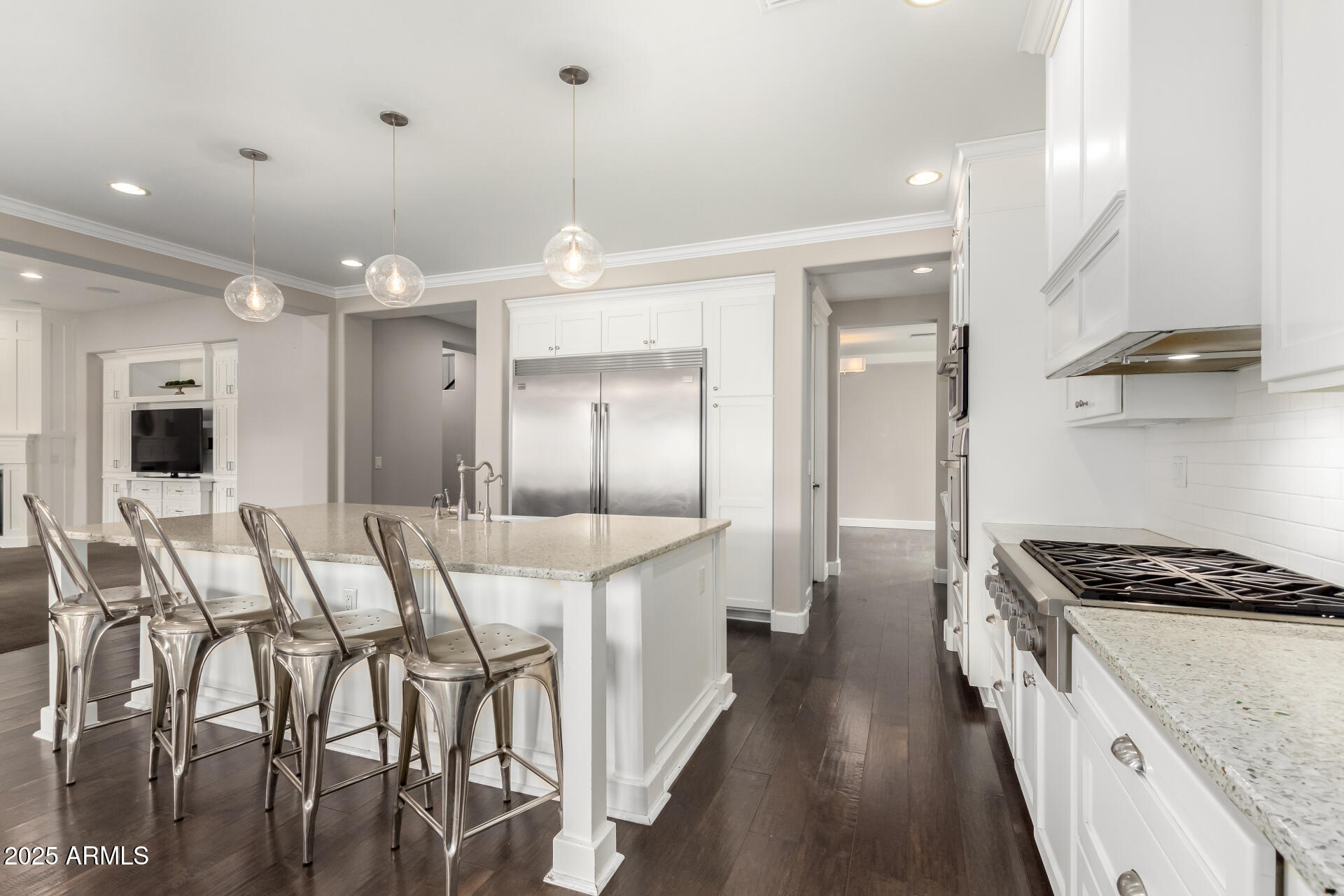 3632 E COMSTOCK Drive