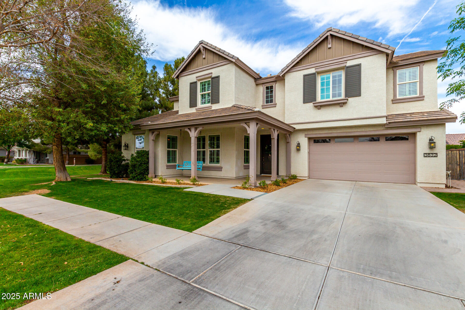 3632 E COMSTOCK Drive